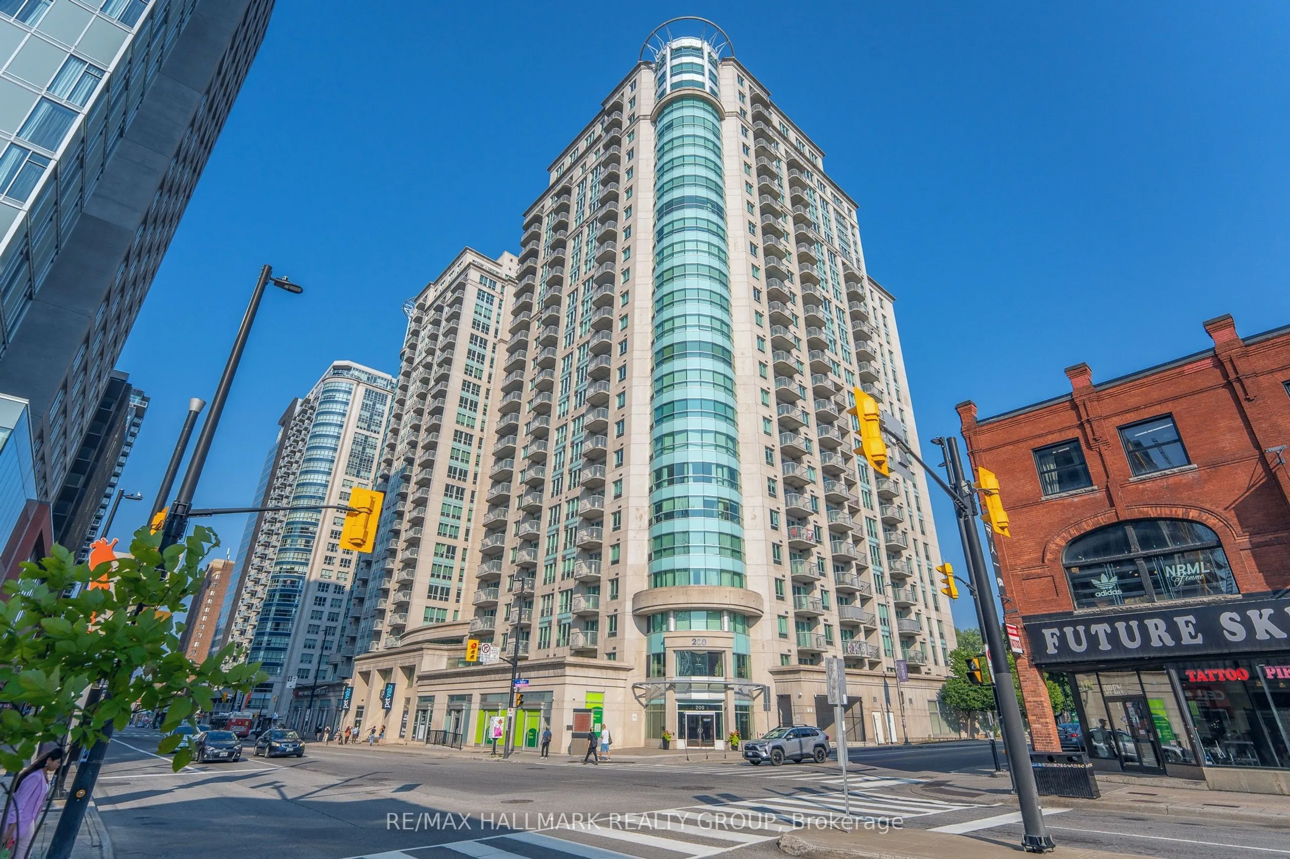 200 Rideau Street #1405
