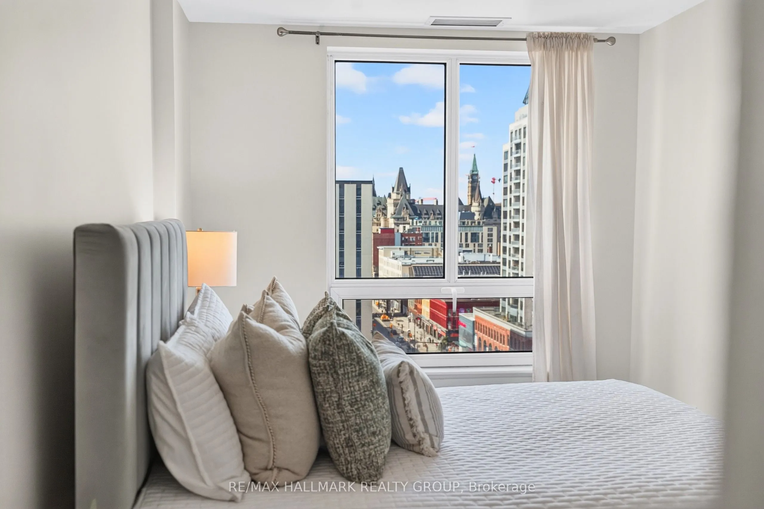 200 Rideau Street #1405