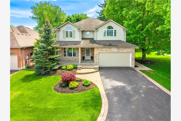 15 Carolinian Lane