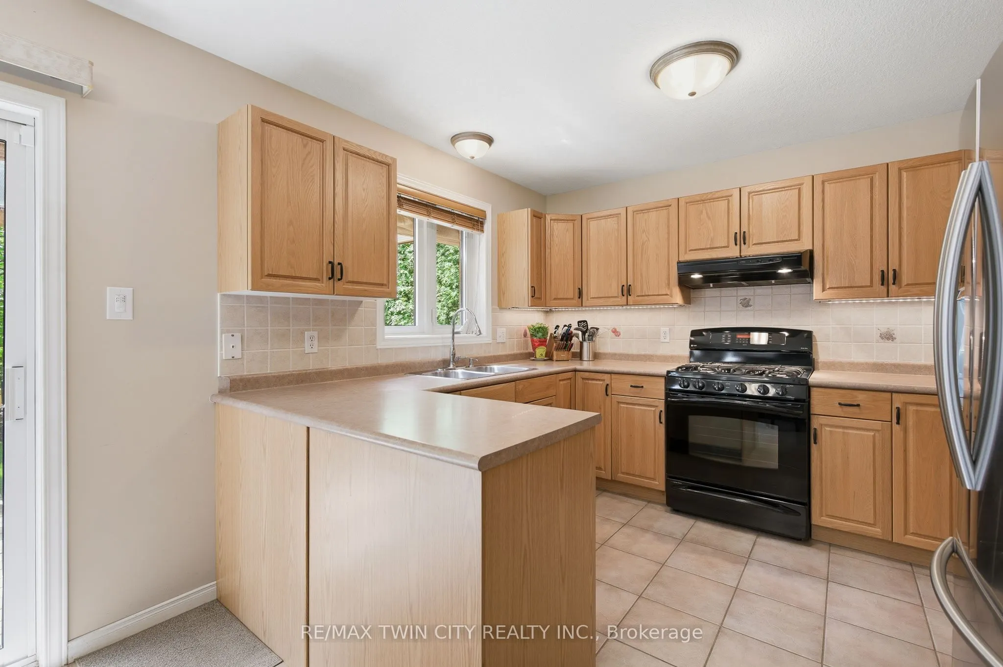 15 Carolinian Lane
