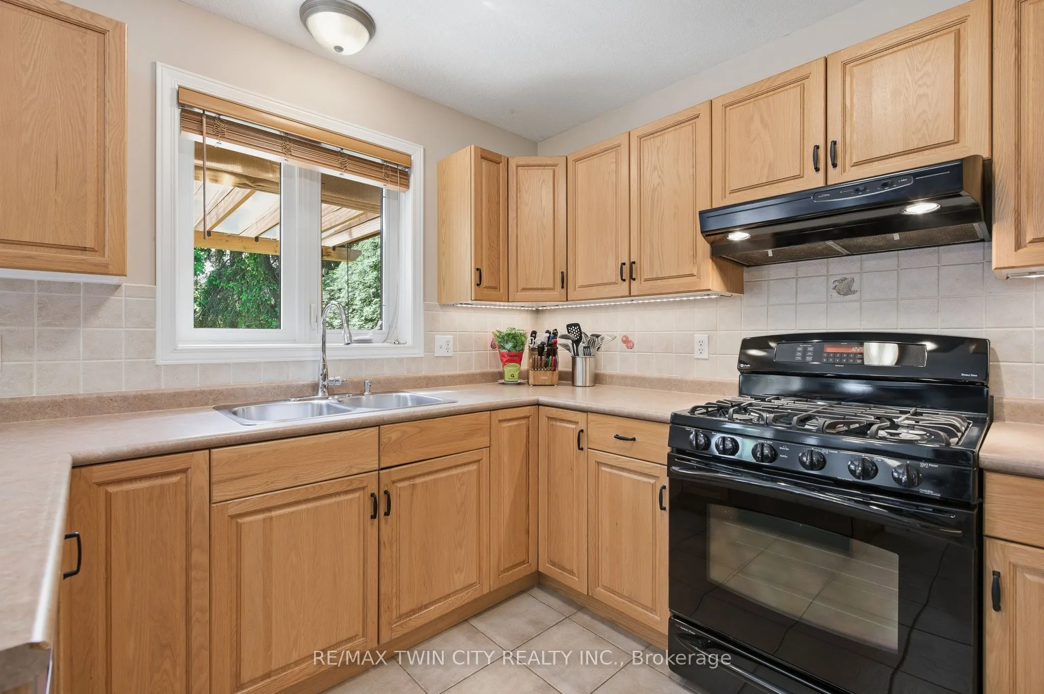 15 Carolinian Lane