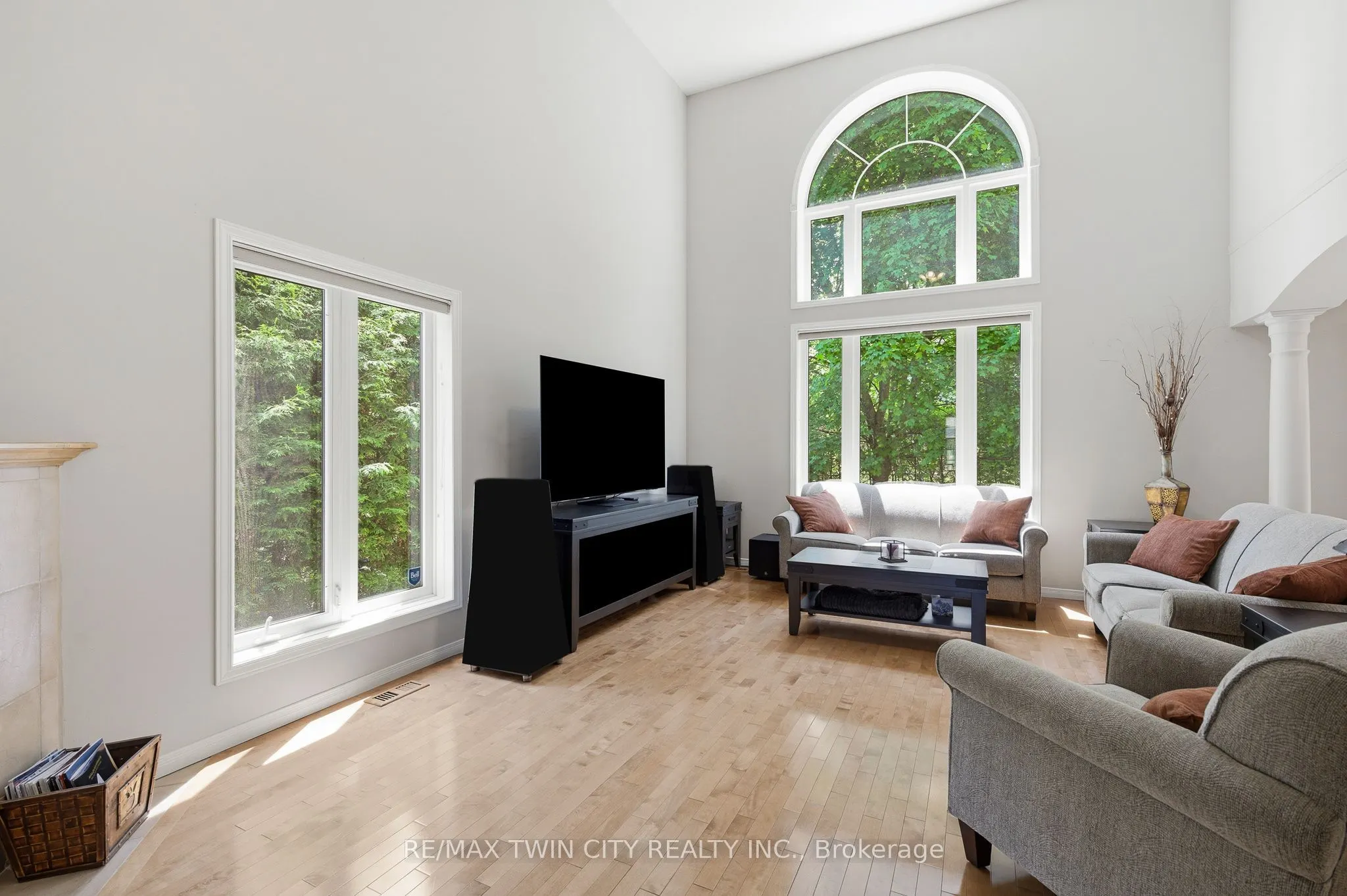 15 Carolinian Lane