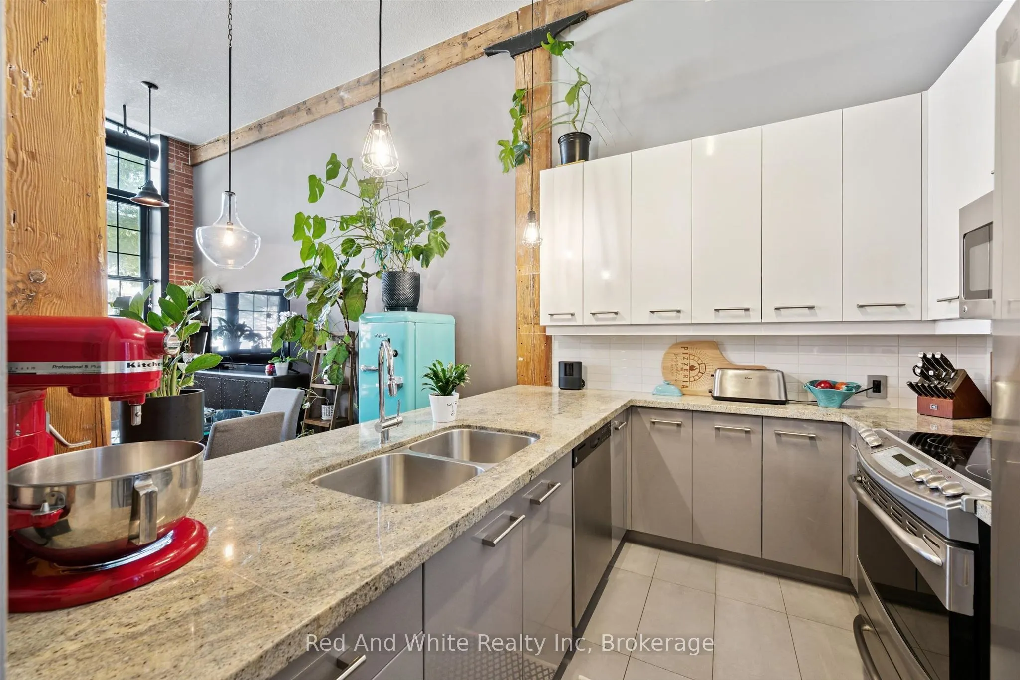 24 Cedar Street #106