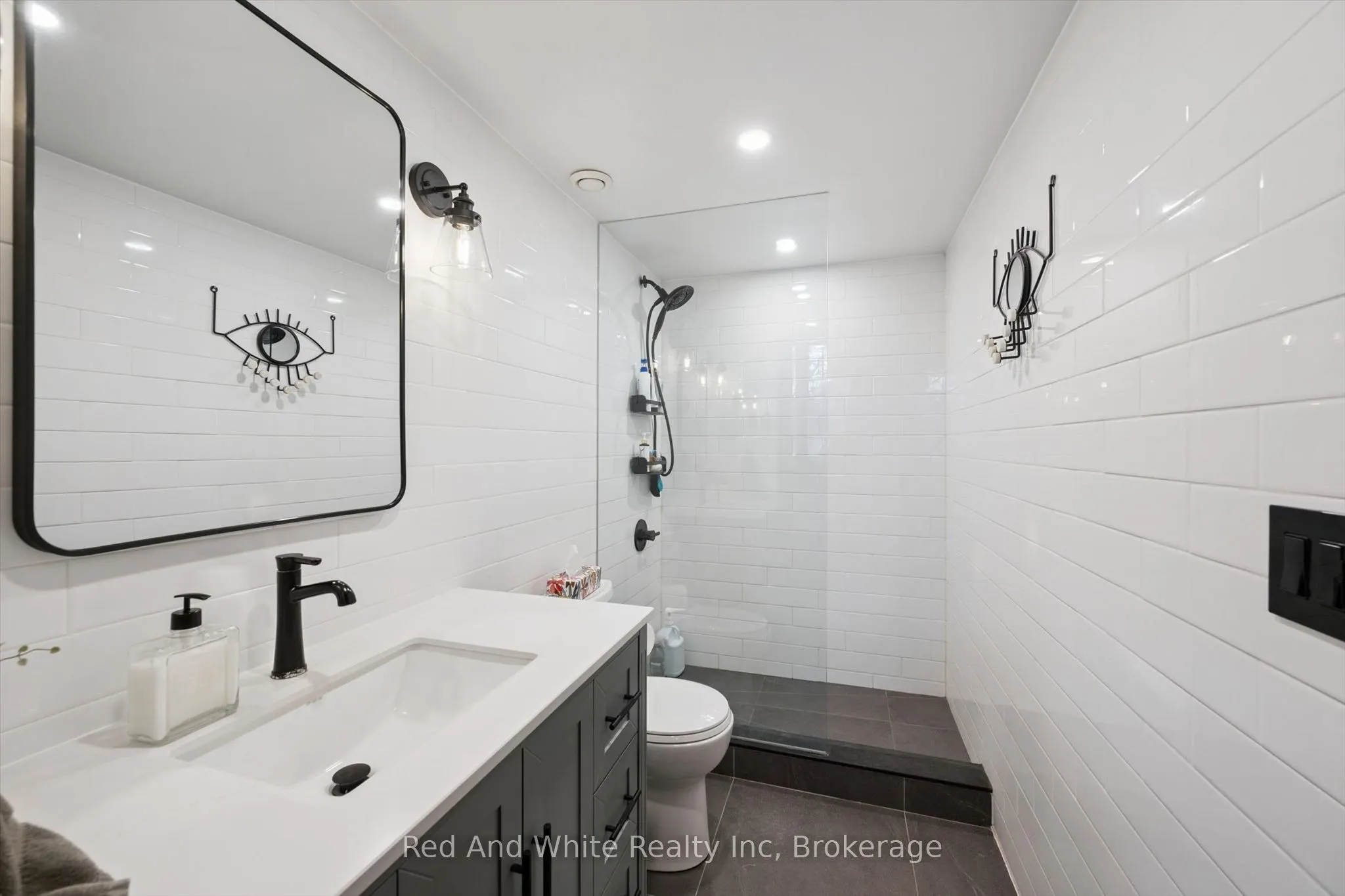 24 Cedar Street #106