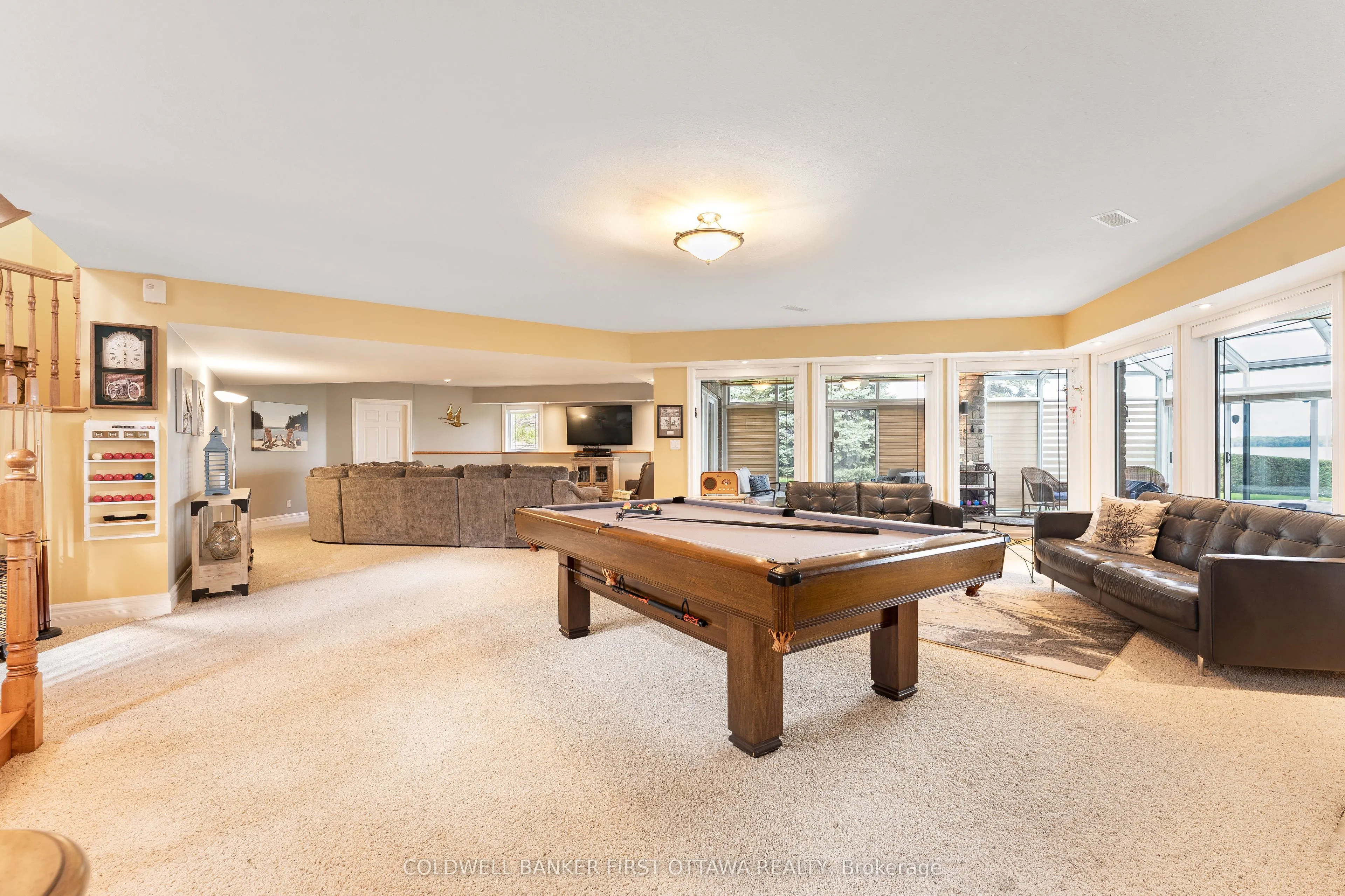 987 1000 Islands Parkway