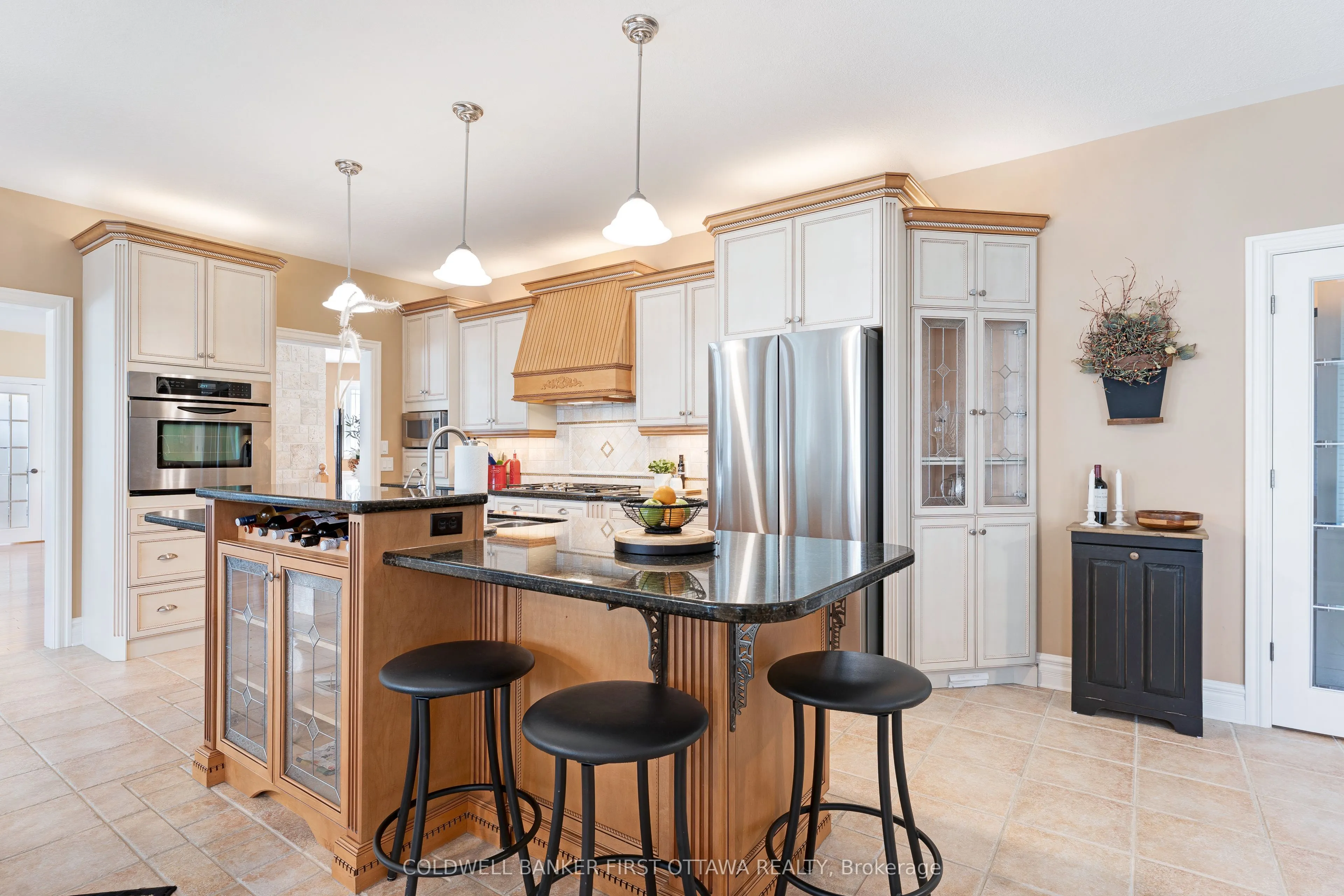 987 1000 Islands Parkway