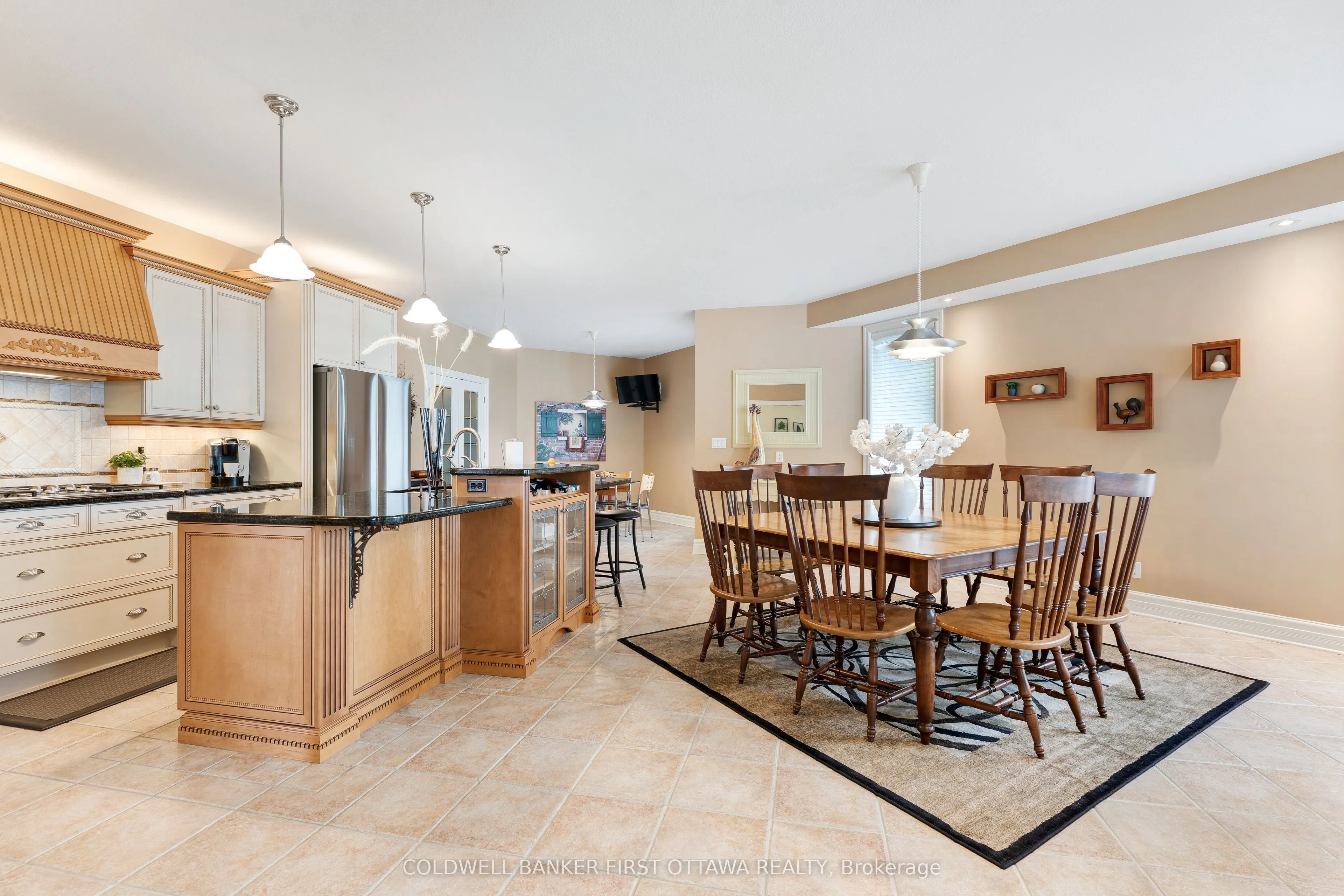 987 1000 Islands Parkway