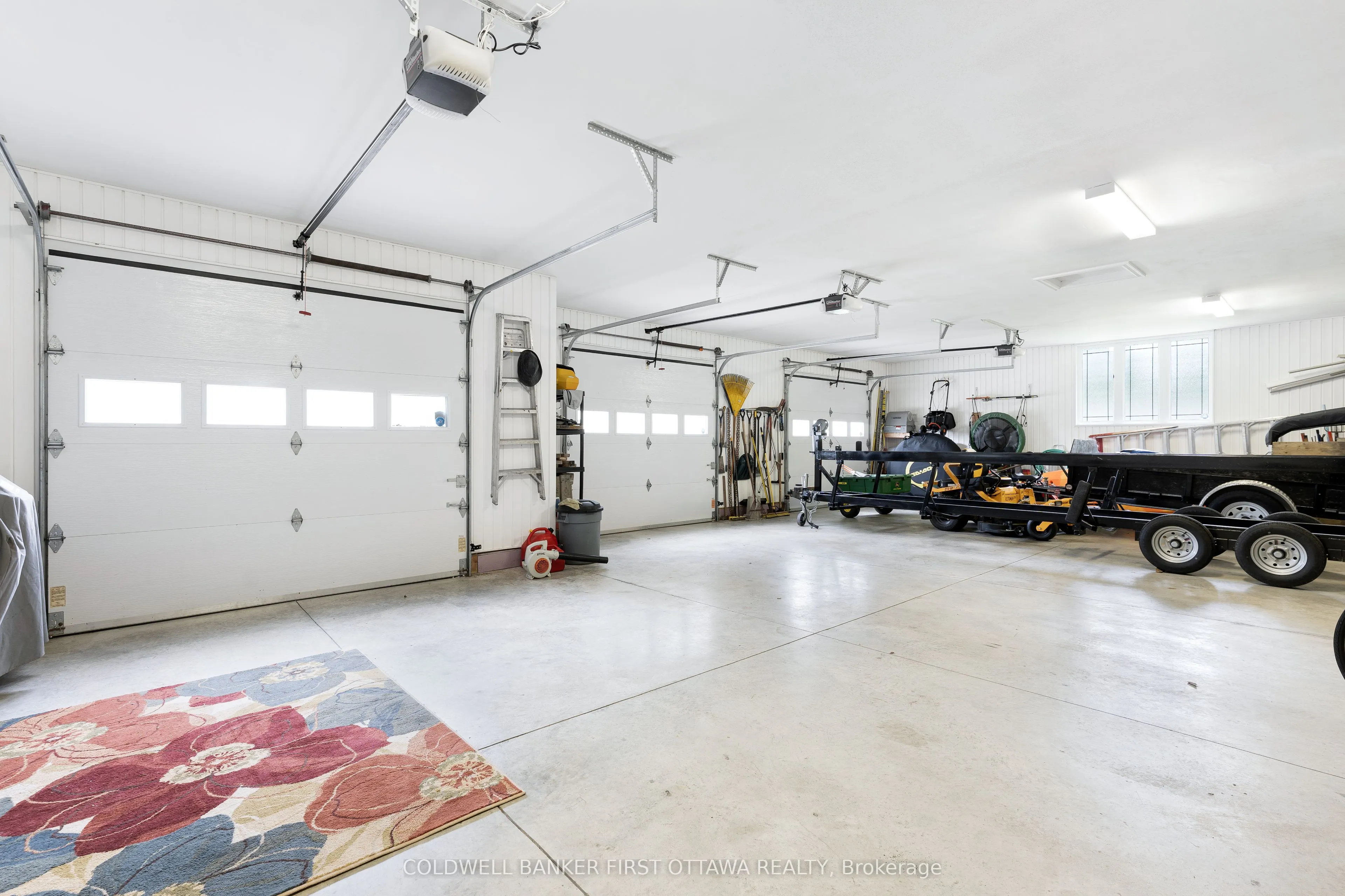 987 1000 Islands Parkway