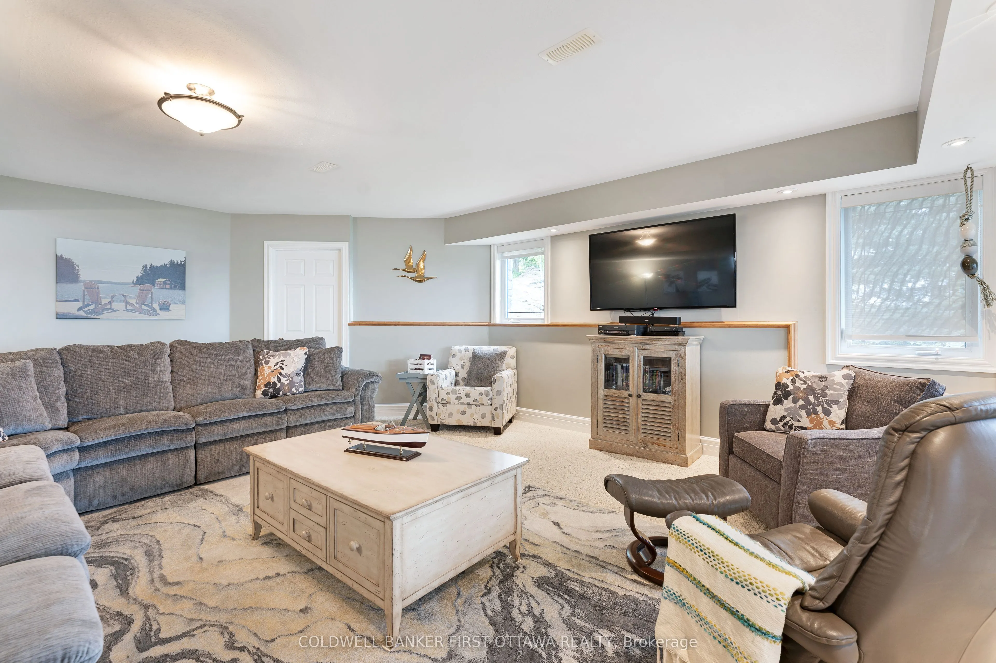 987 1000 Islands Parkway