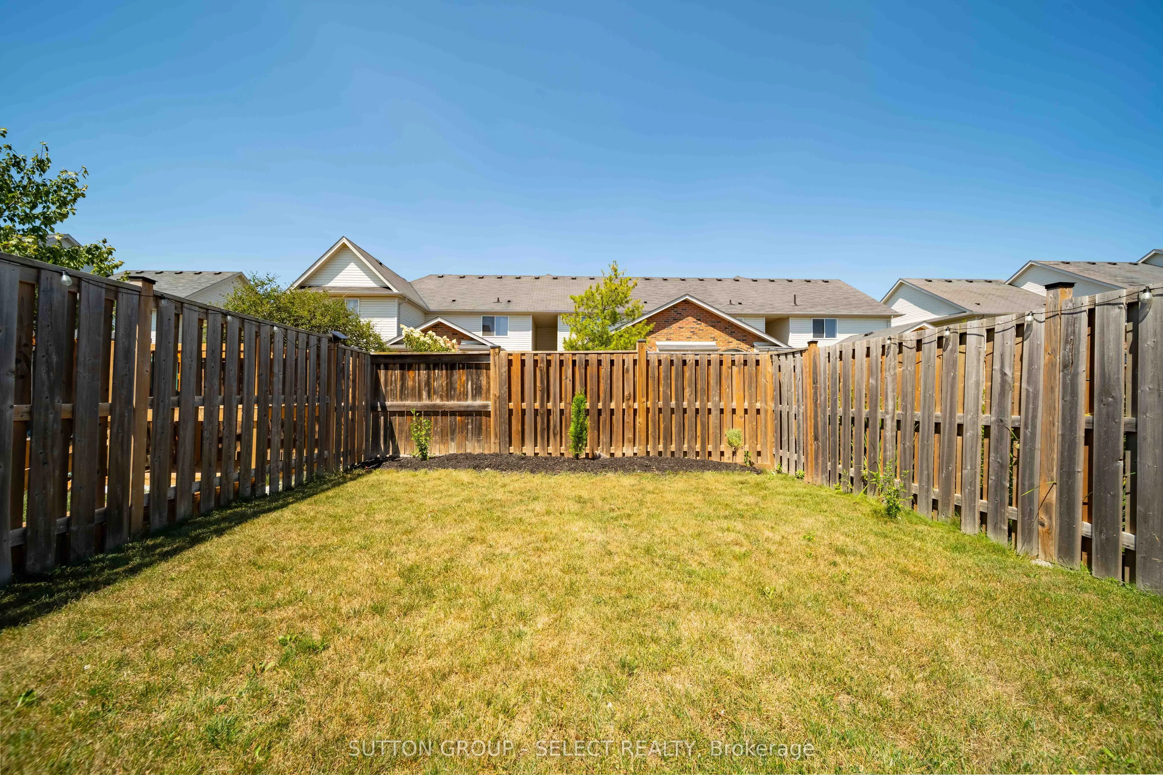 934 Silverfox Crescent