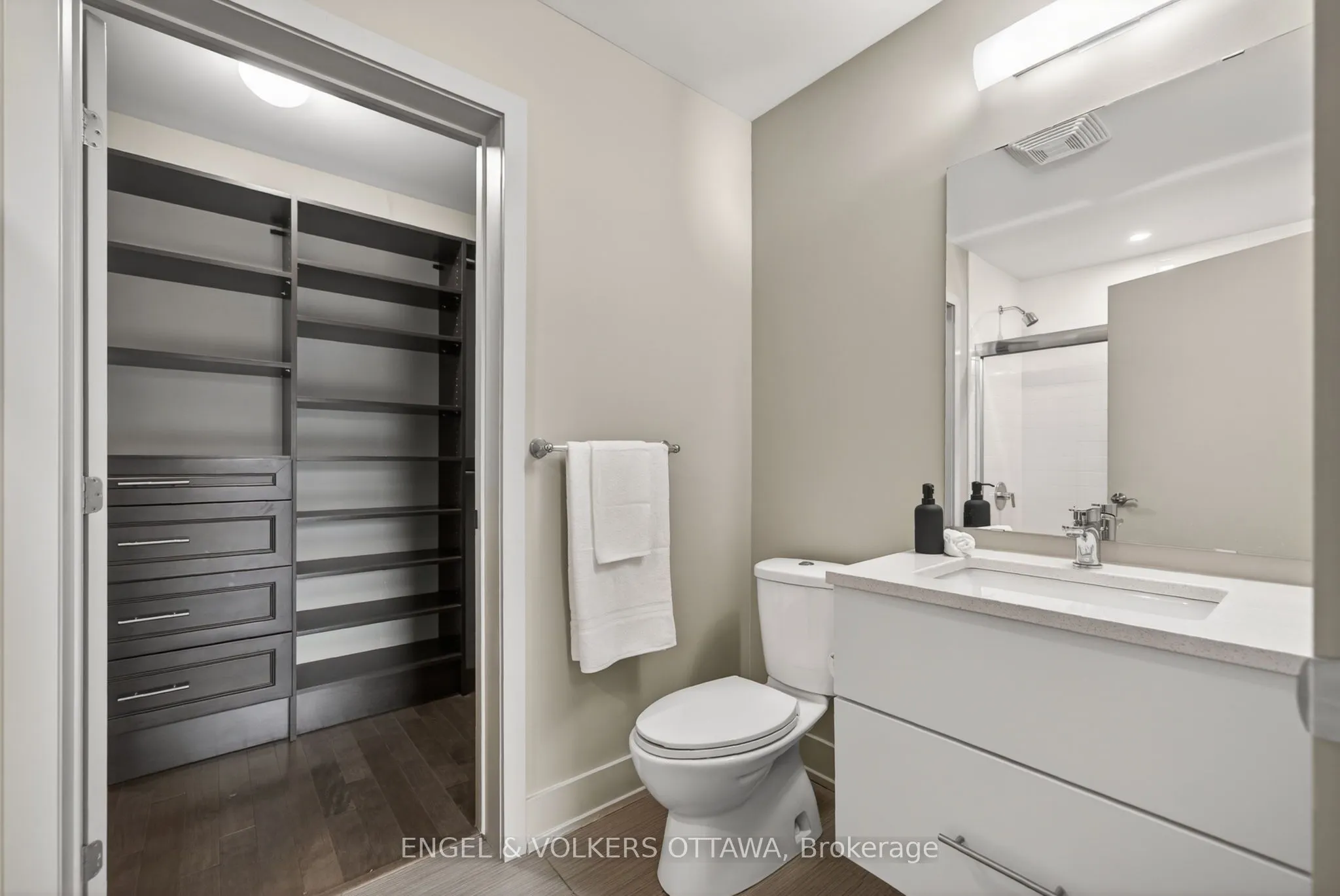 108 Richmond Road #507