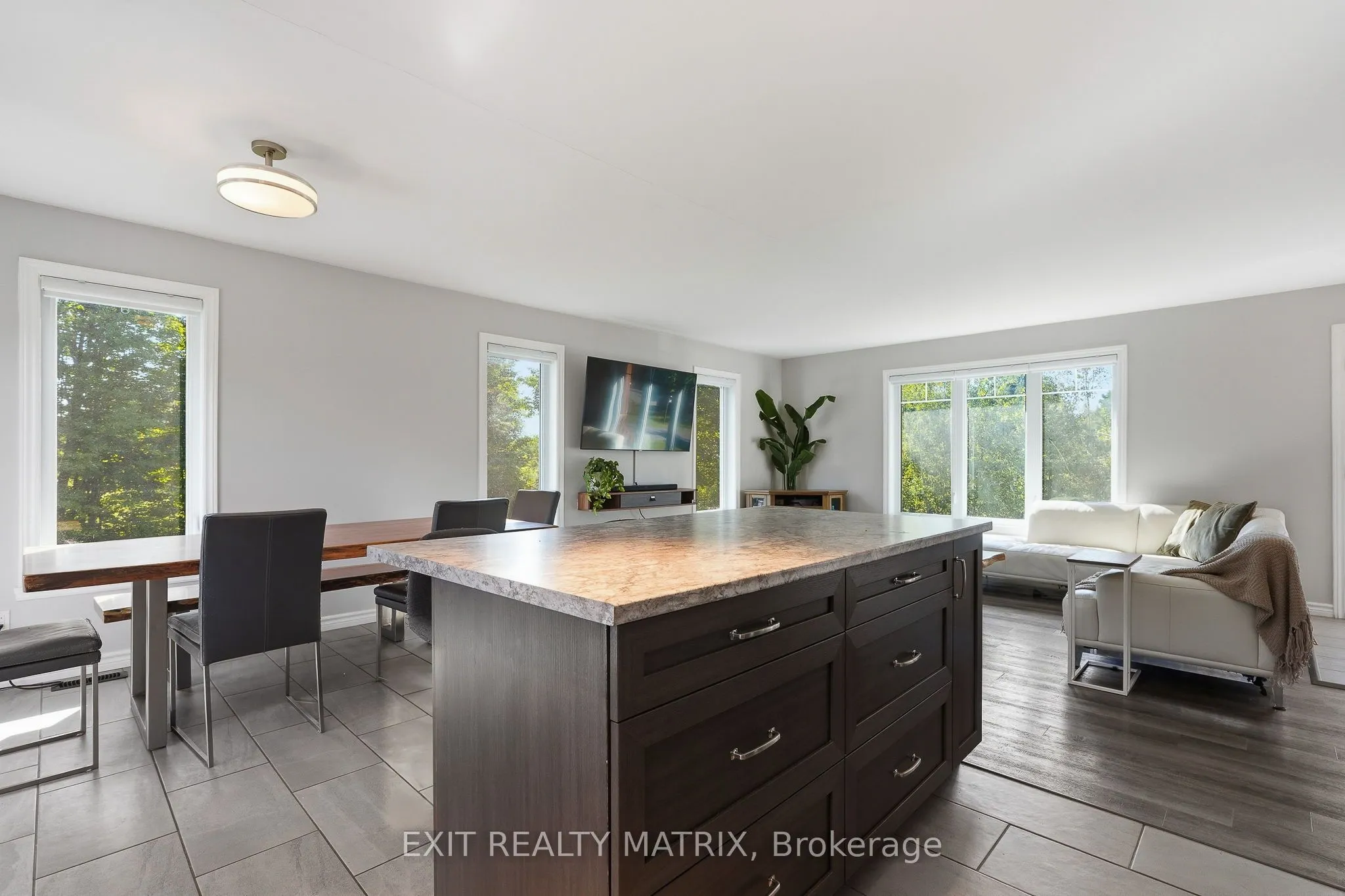 2355 Concession 7 Road