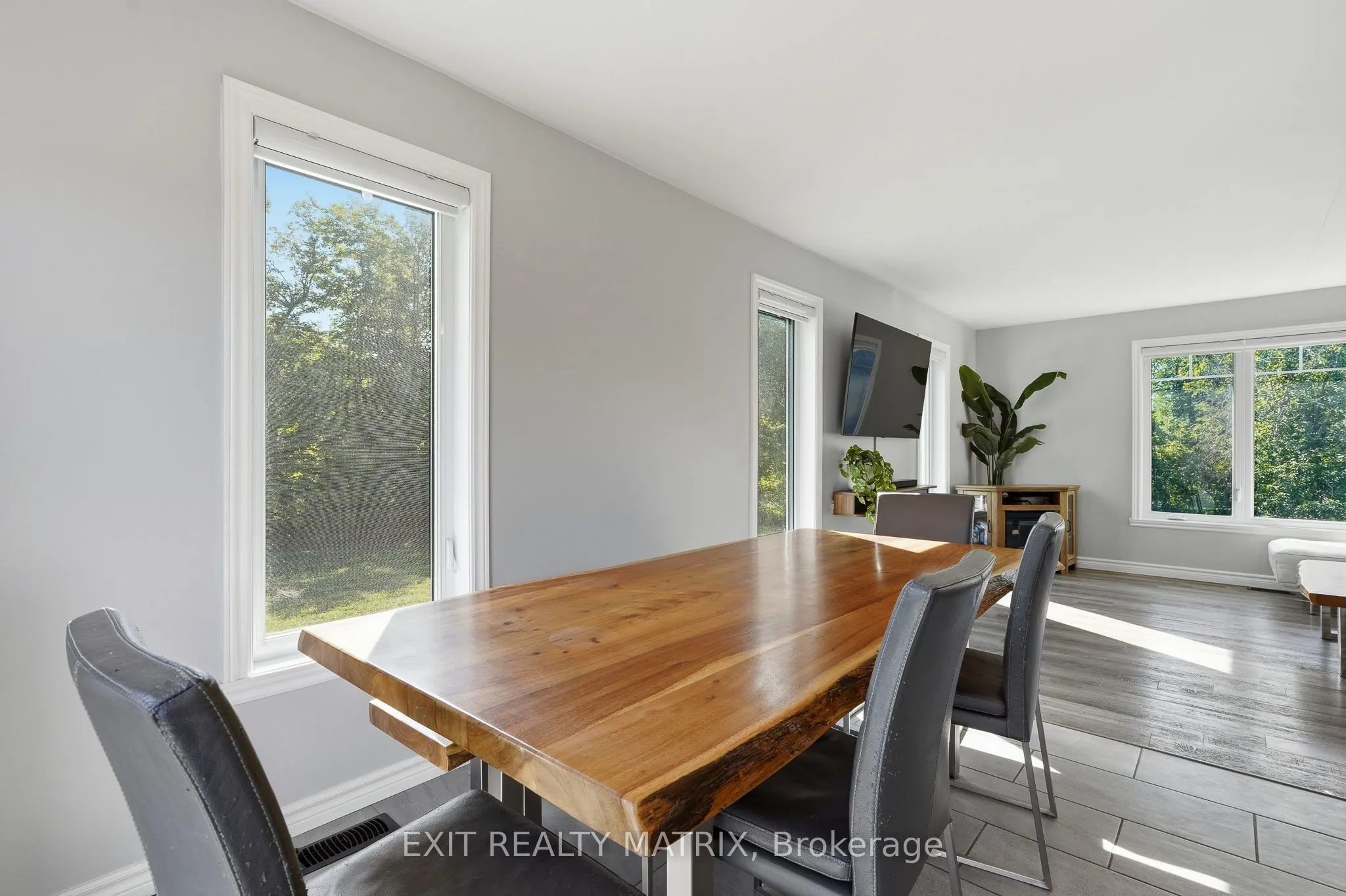 2355 Concession 7 Road