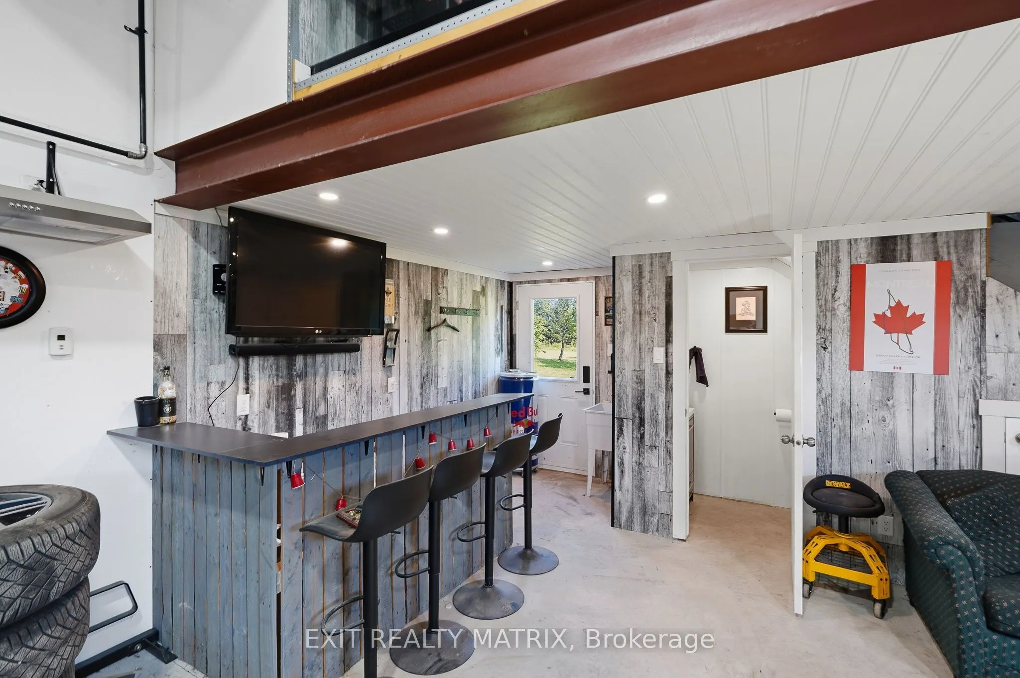2355 Concession 7 Road