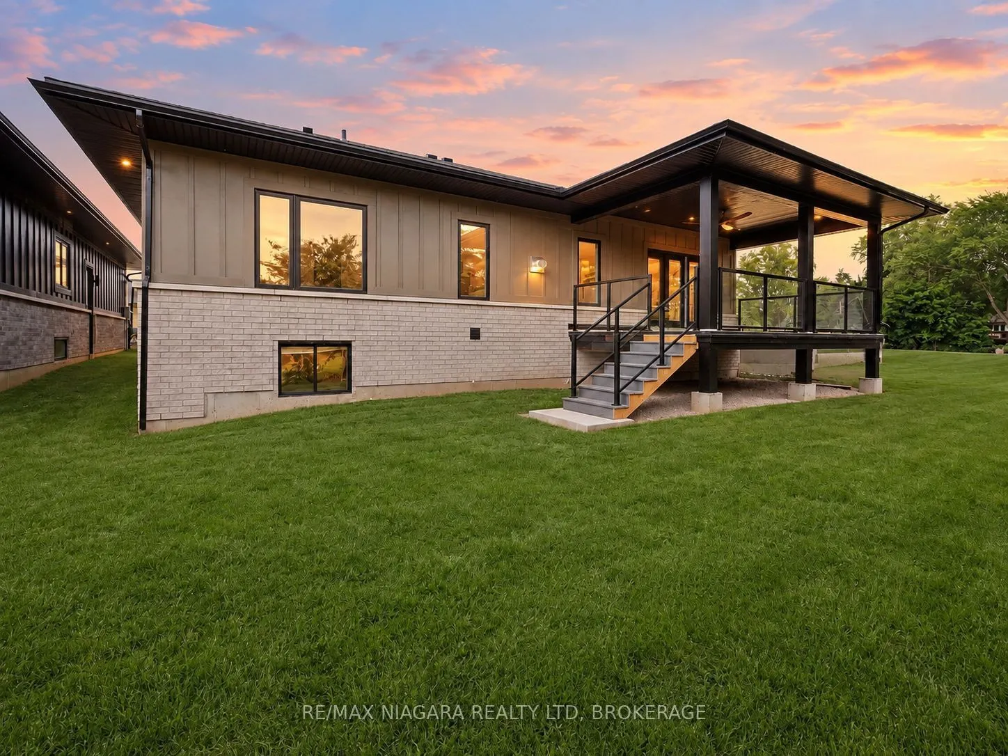 21 Accursi Crescent