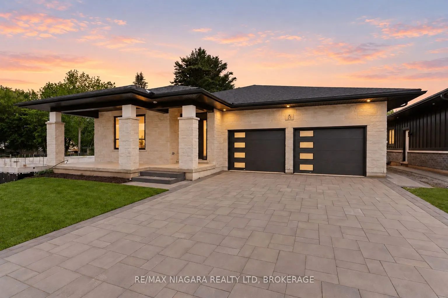 21 Accursi Crescent