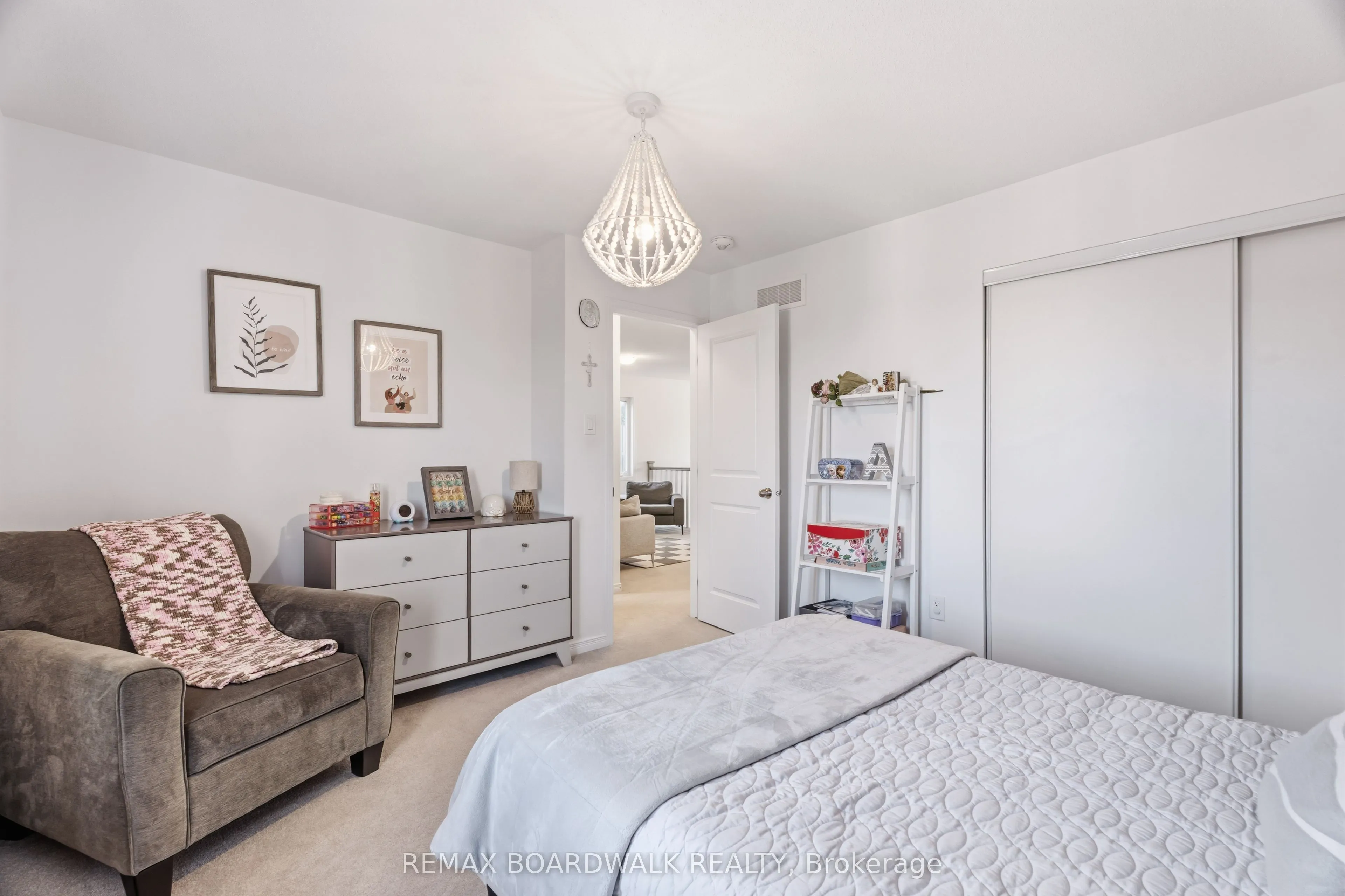 210 Pingwi Place