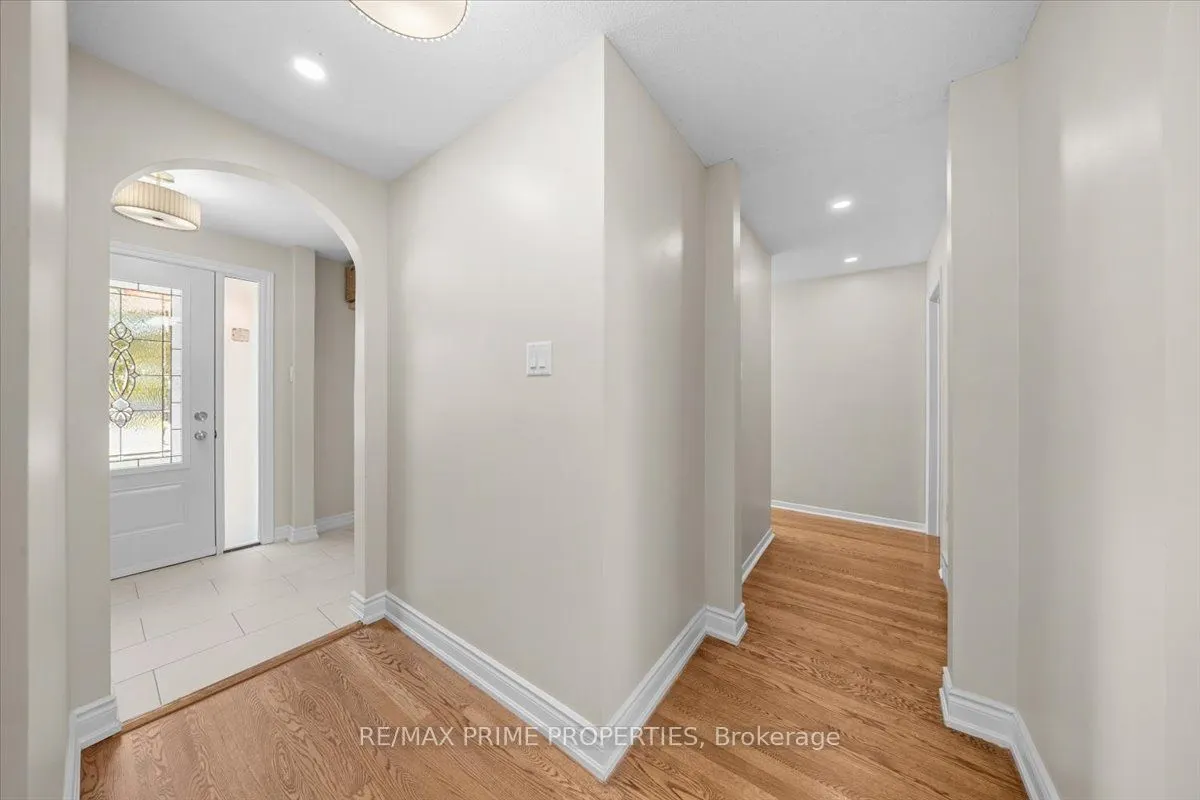104 Queensline Drive