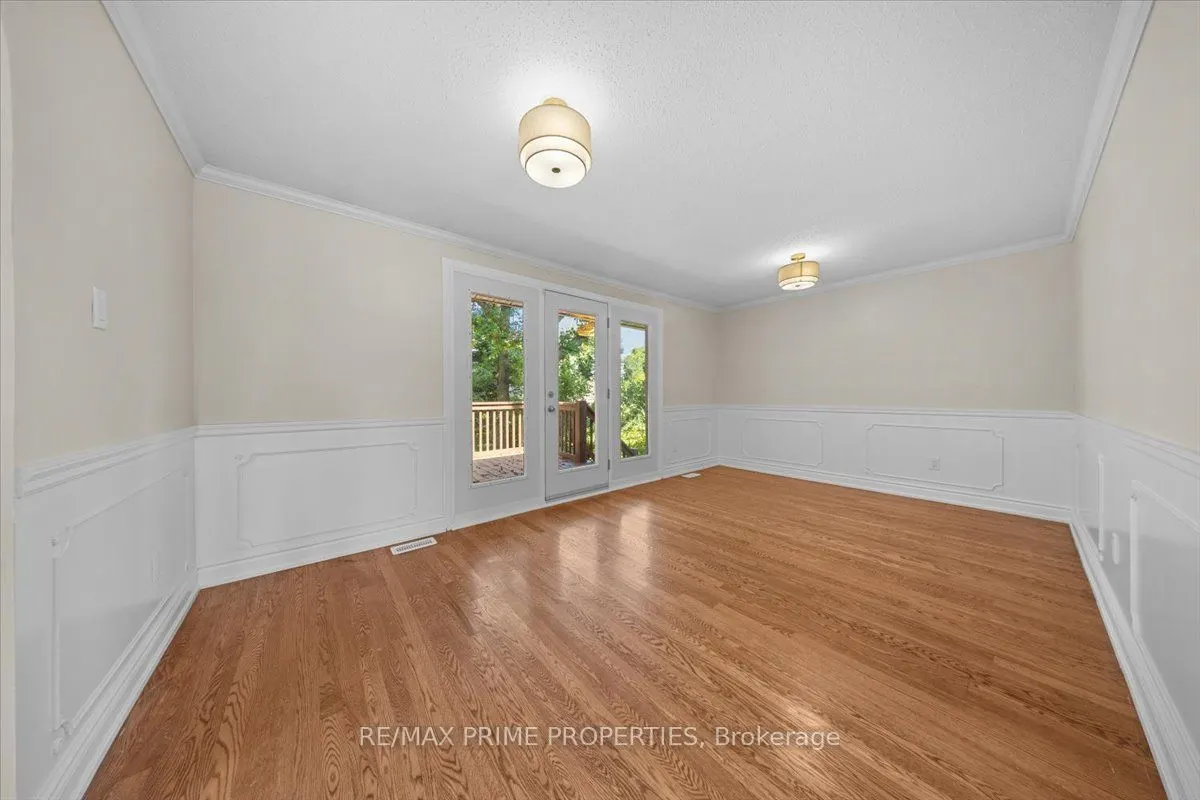104 Queensline Drive
