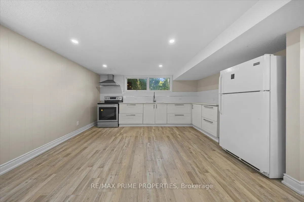 104 Queensline Drive