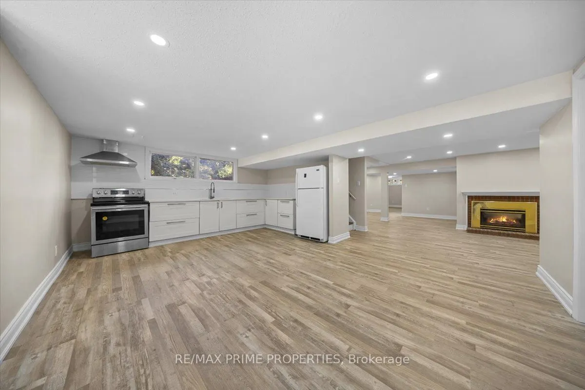 104 Queensline Drive