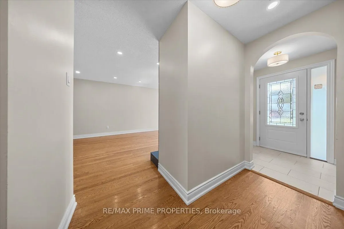 104 Queensline Drive