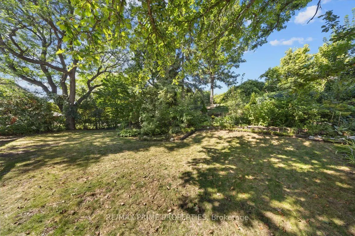 104 Queensline Drive