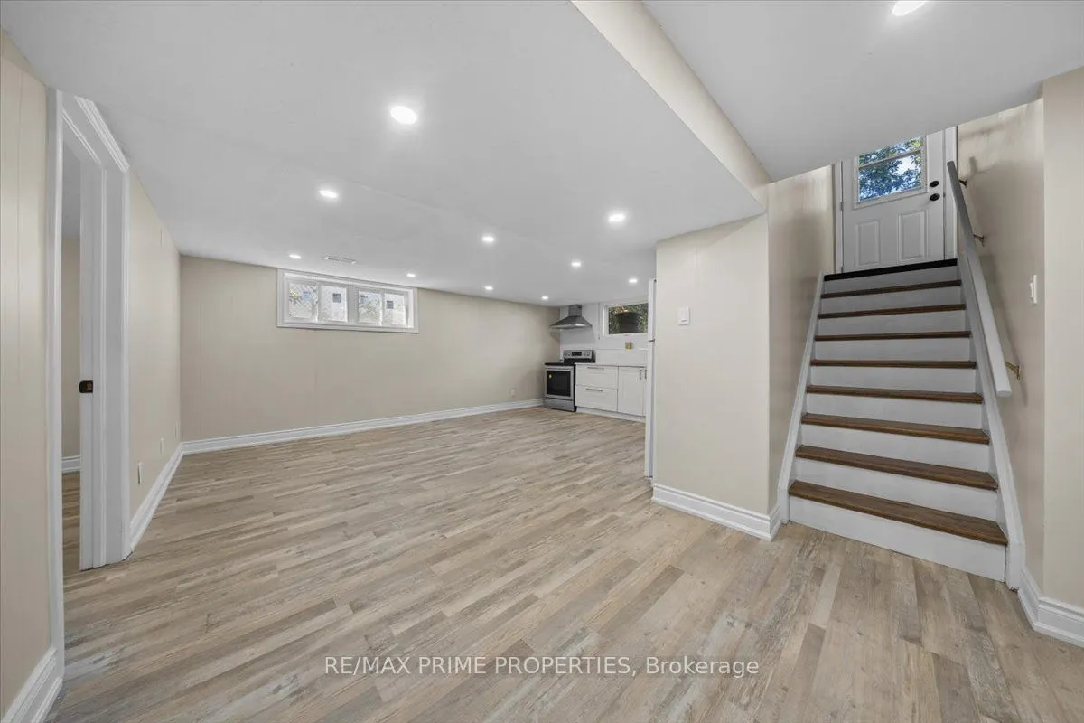 104 Queensline Drive