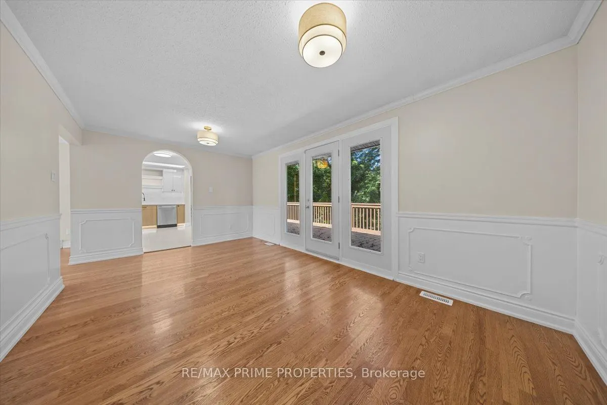 104 Queensline Drive