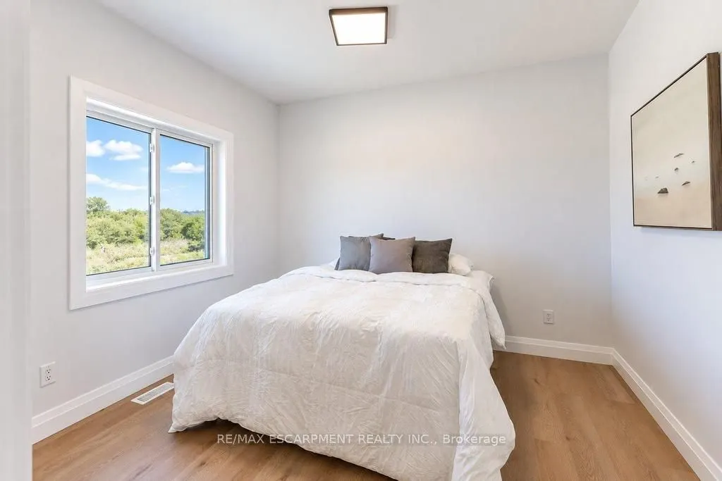 86 PIKE CREEK Drive