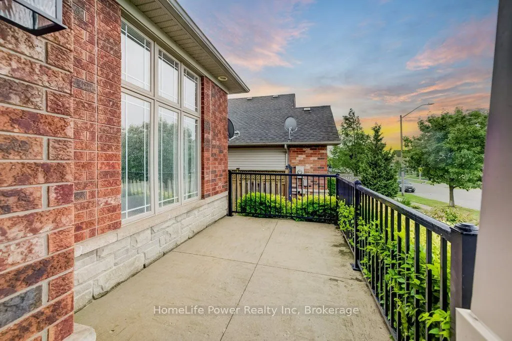 16 Irongate Drive
