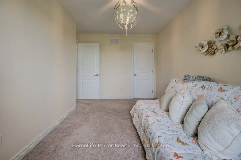 16 Irongate Drive