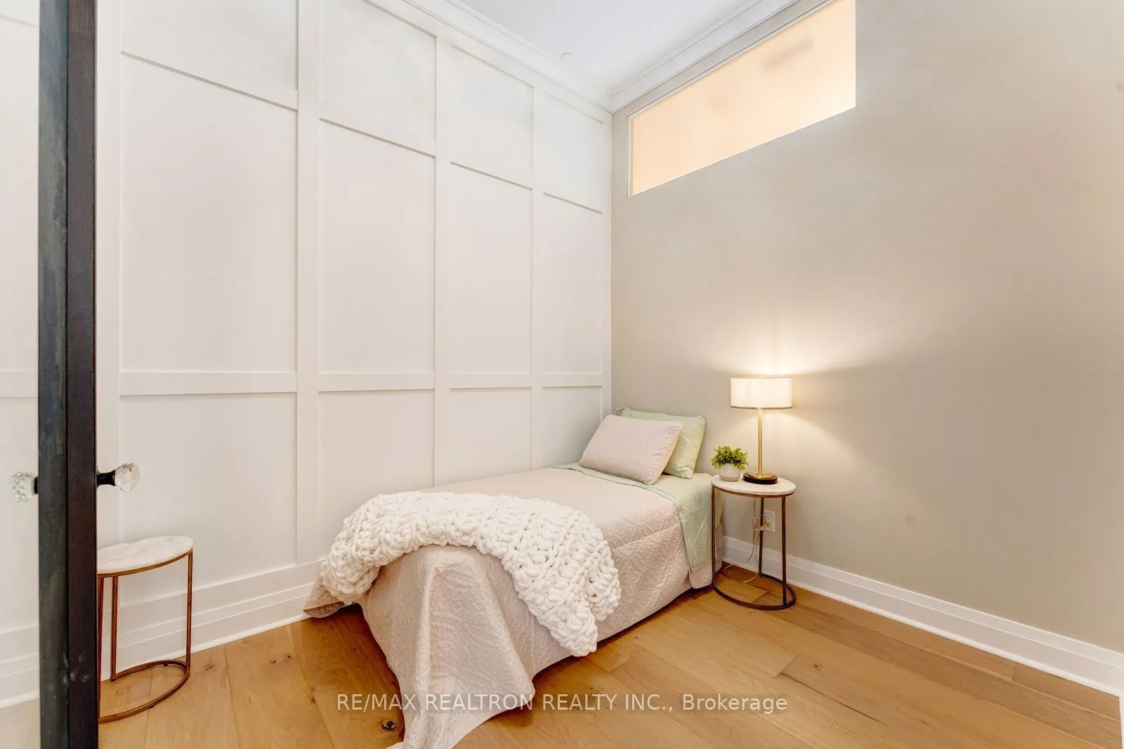 223 Erb Street W #1202