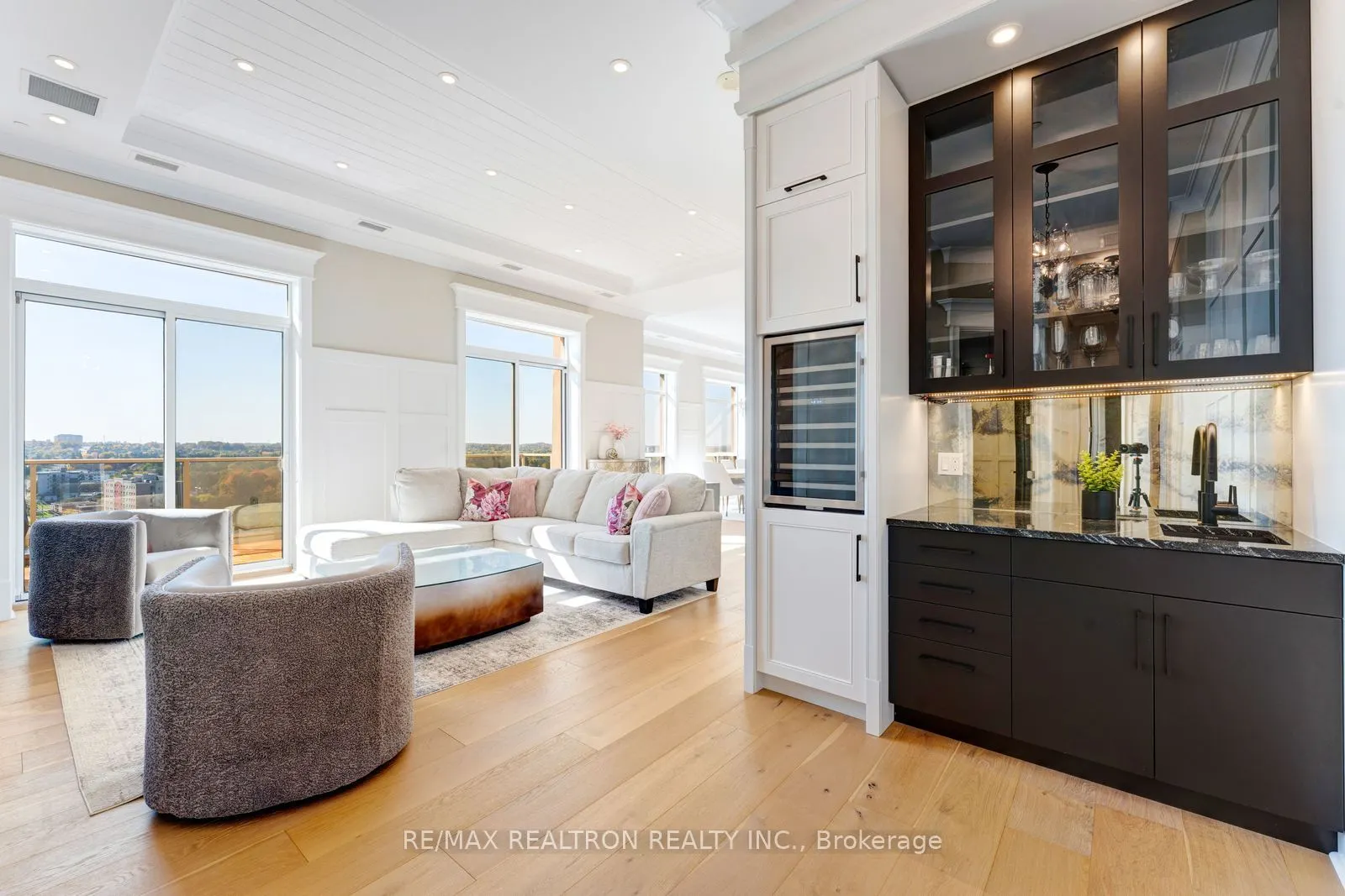 223 Erb Street W #1202