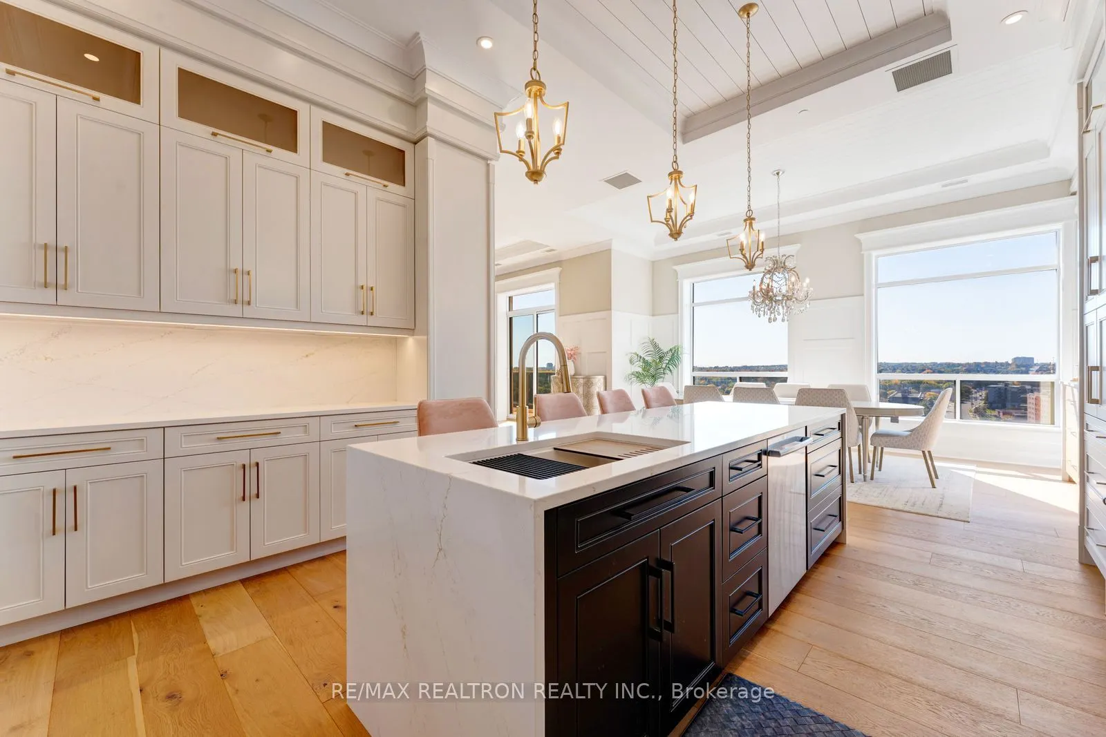 223 Erb Street W #1202