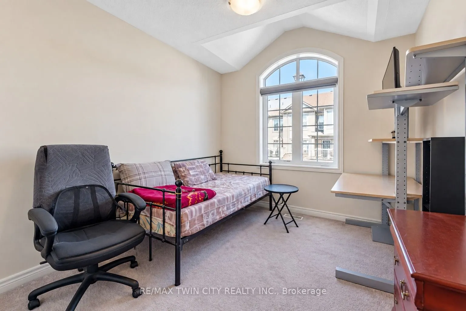 755 Linden Dr Unit 37 Drive