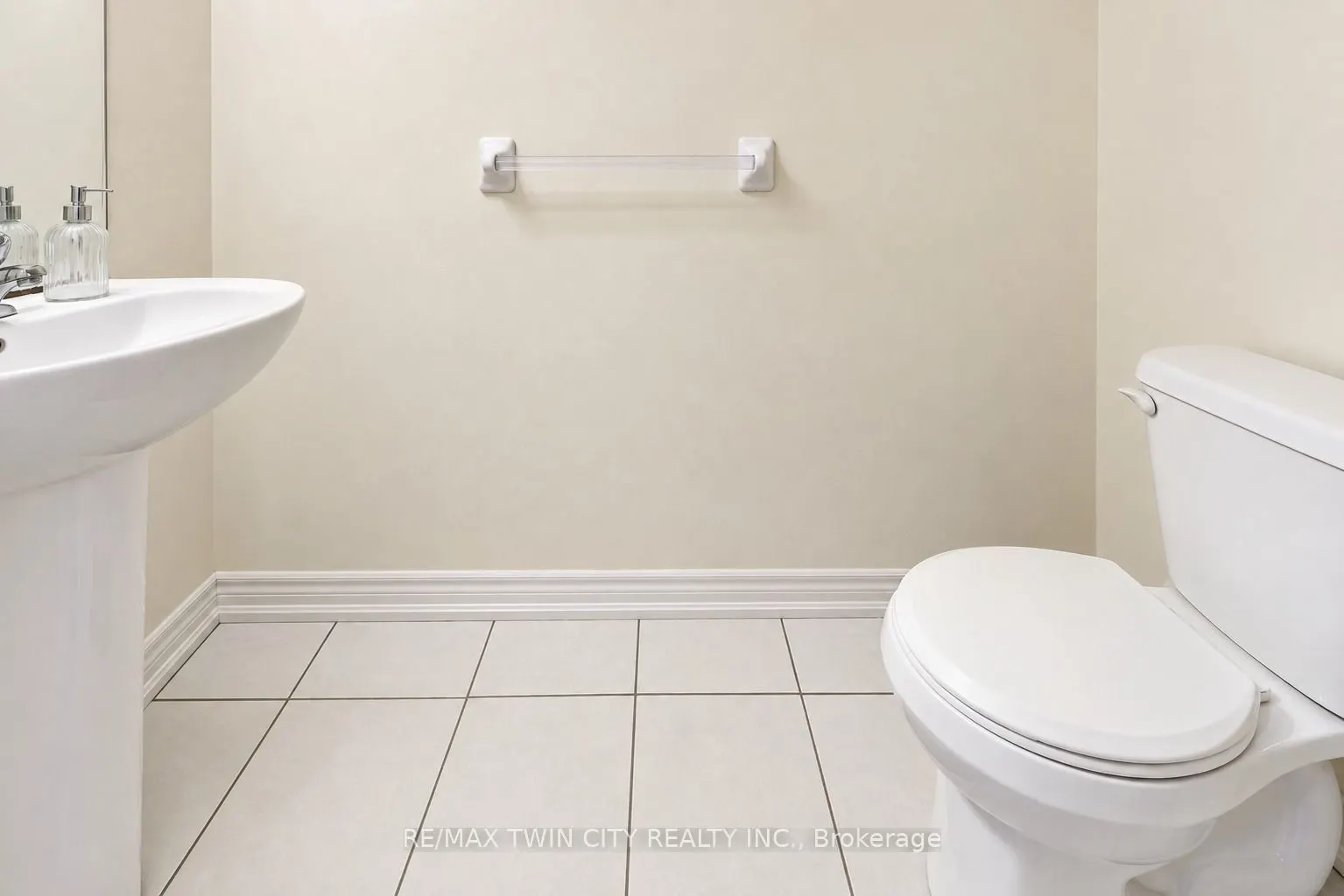 755 Linden Dr Unit 37 Drive