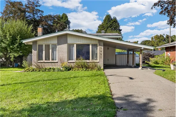 3051 Cowan Crescent