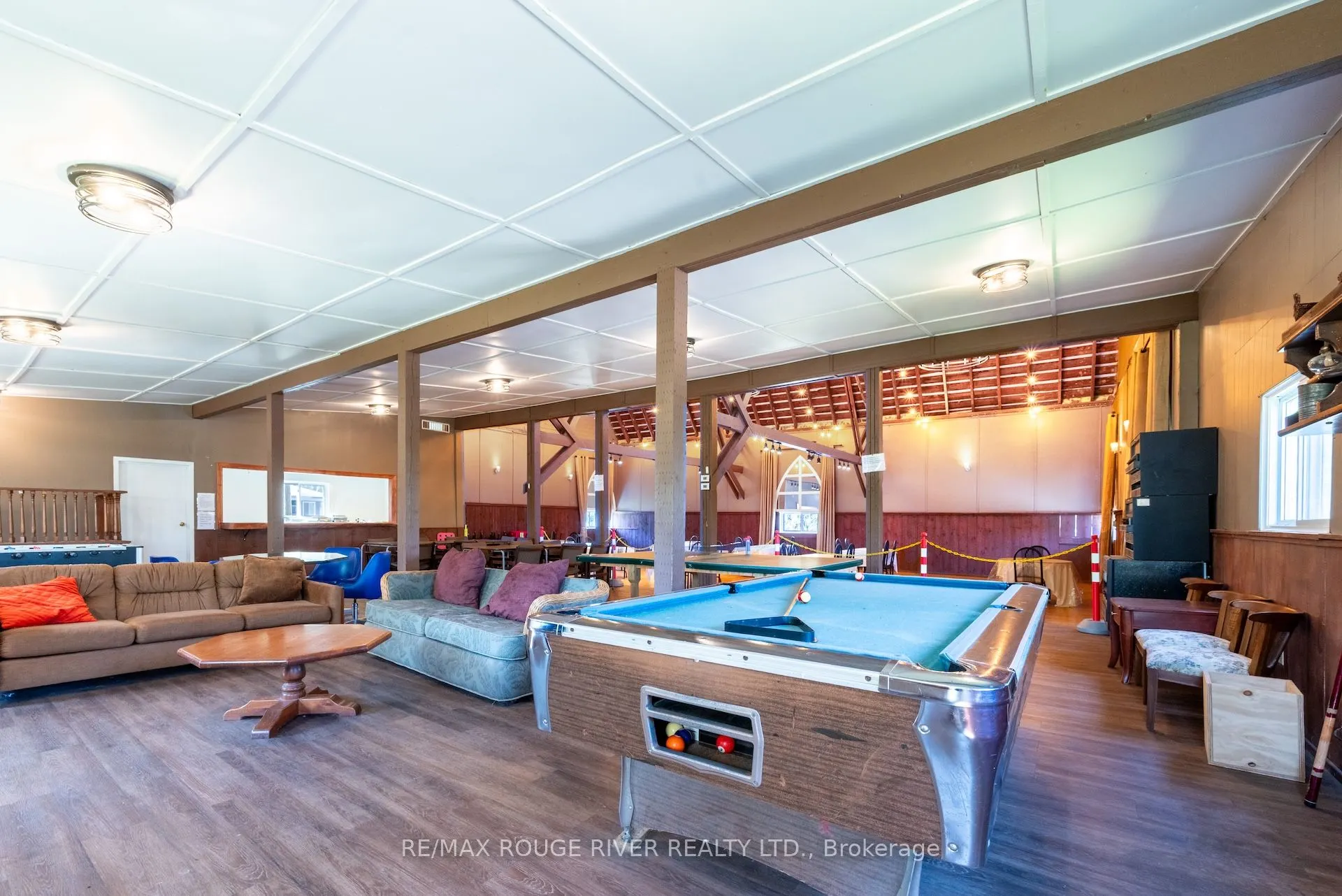 6099 Curtis Point Road