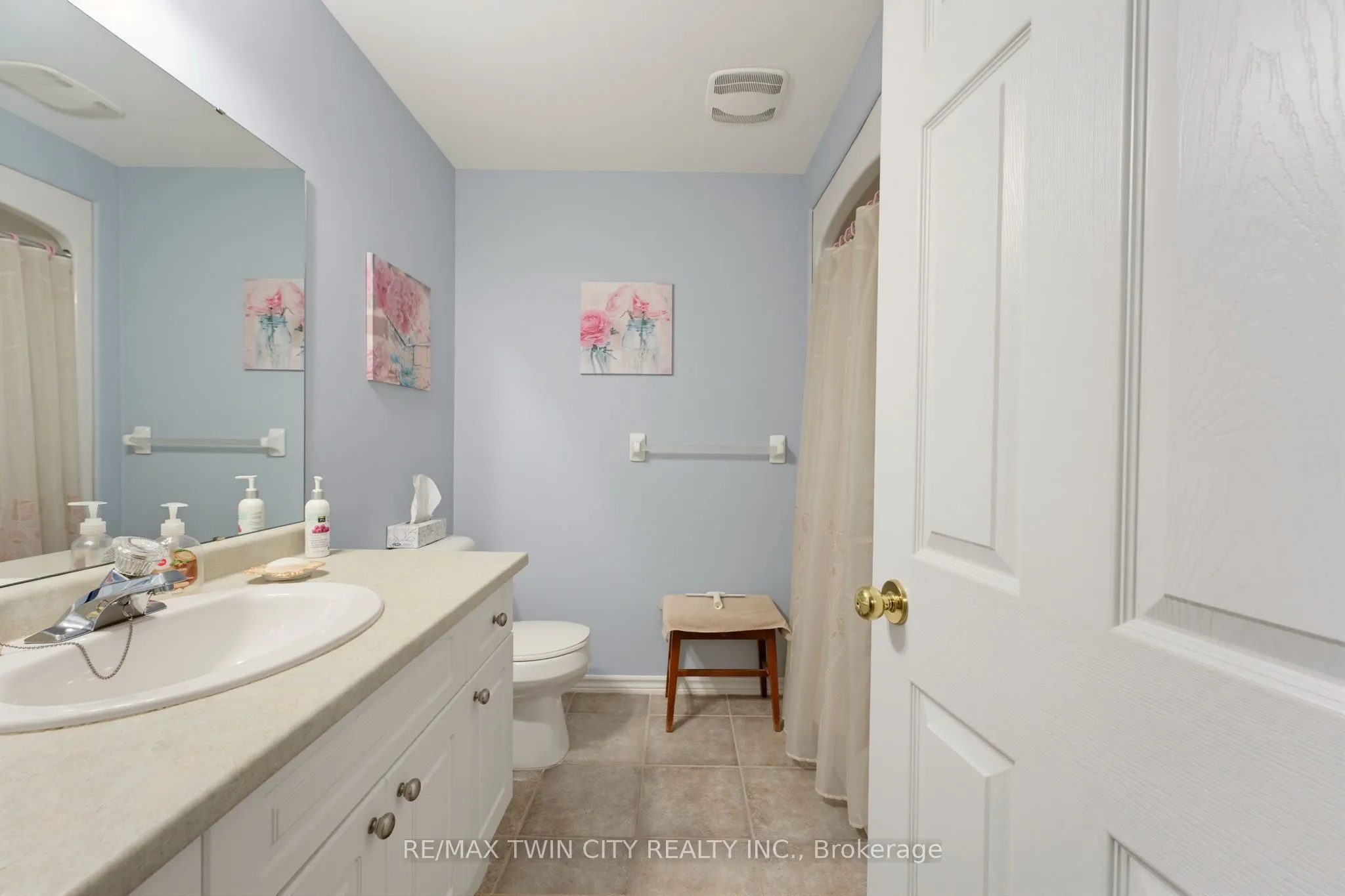 73 Morton Avenue W #9