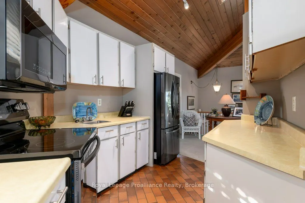 2355 County Rd 3