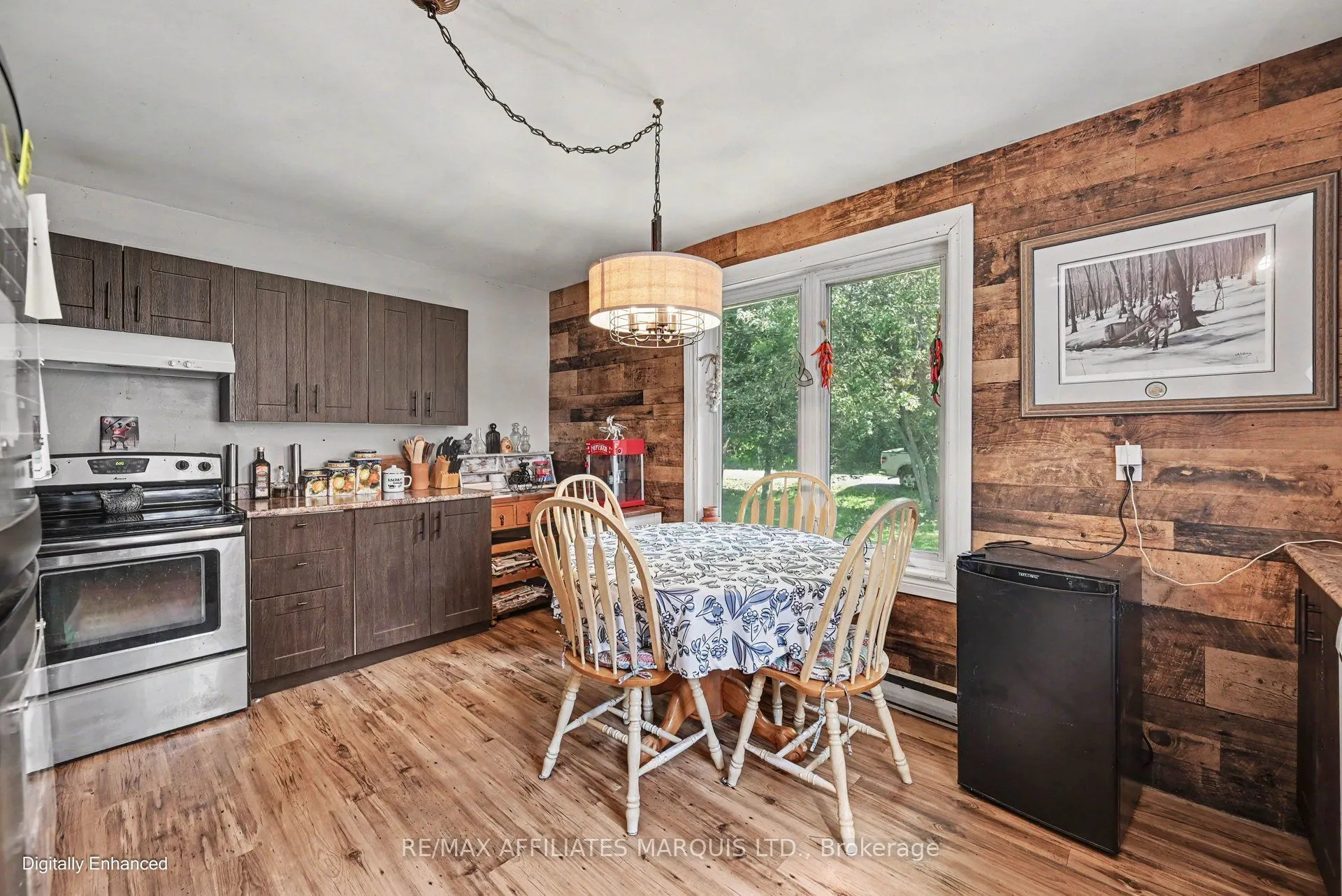 21111 Conc 8 Road