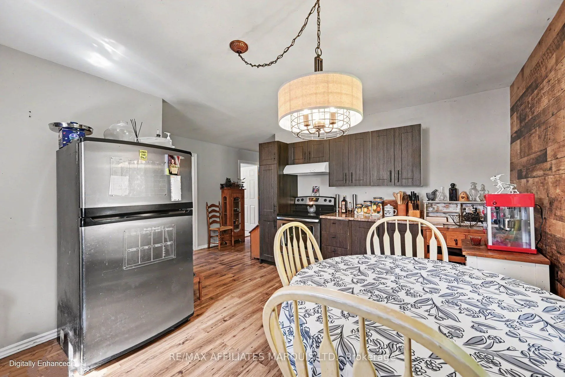 21111 Conc 8 Road