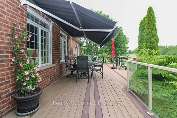 16 Crescent Moon Lane