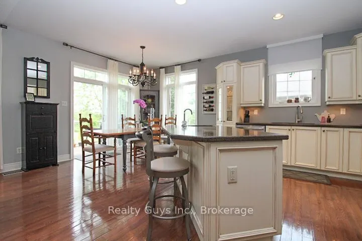 16 Crescent Moon Lane