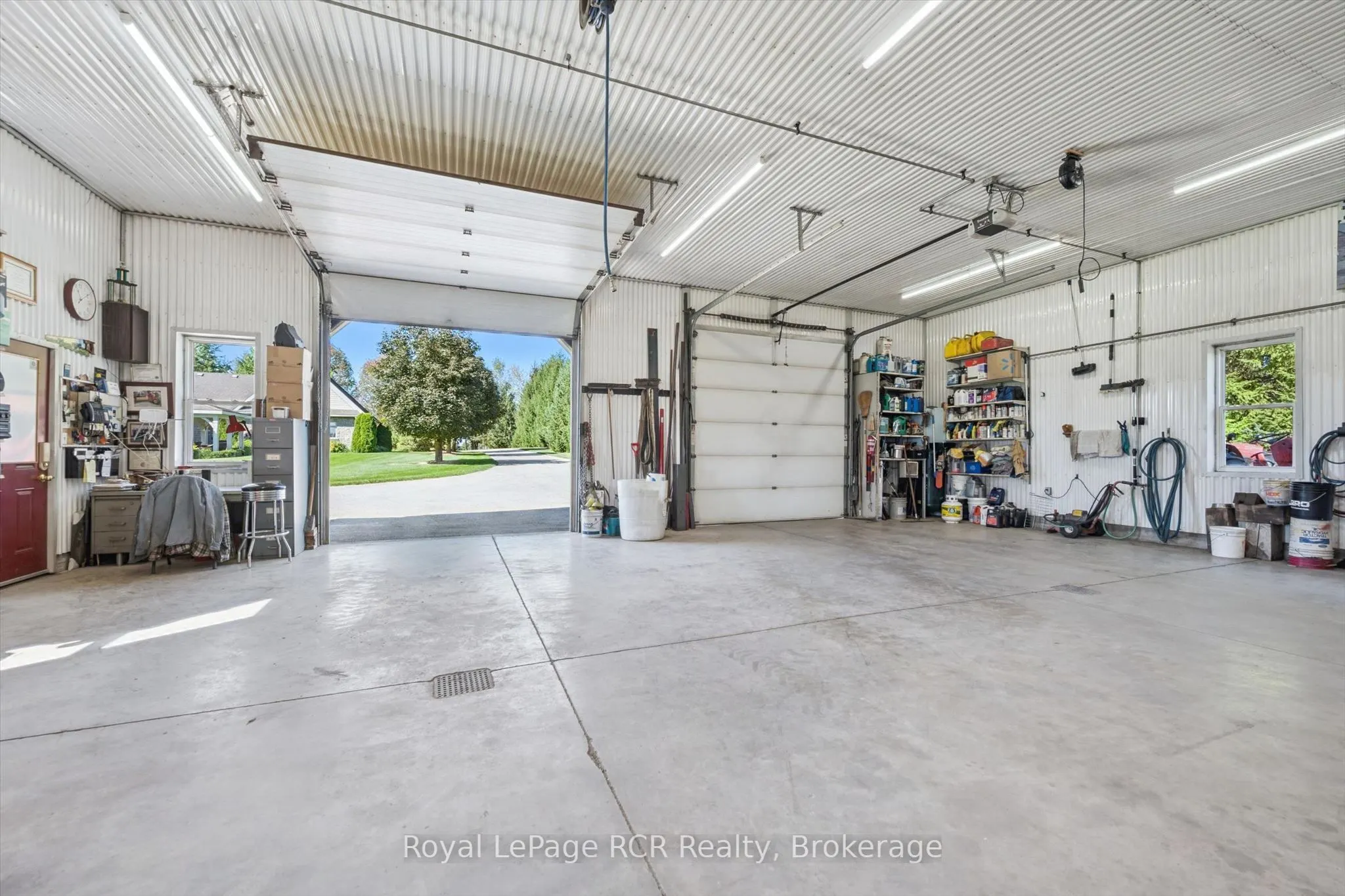 411491 Southgate 41 Side Road