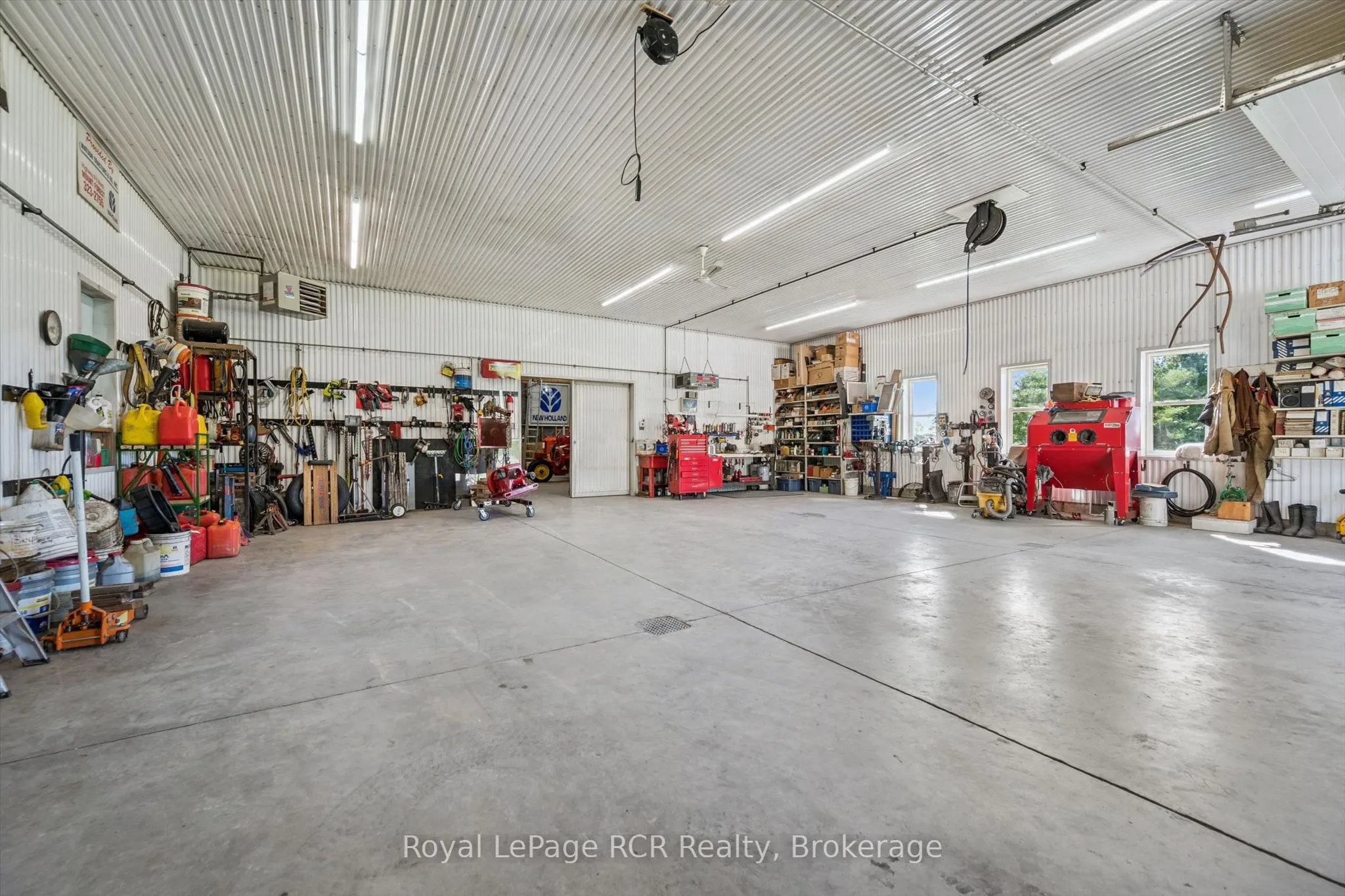 411491 Southgate 41 Side Road