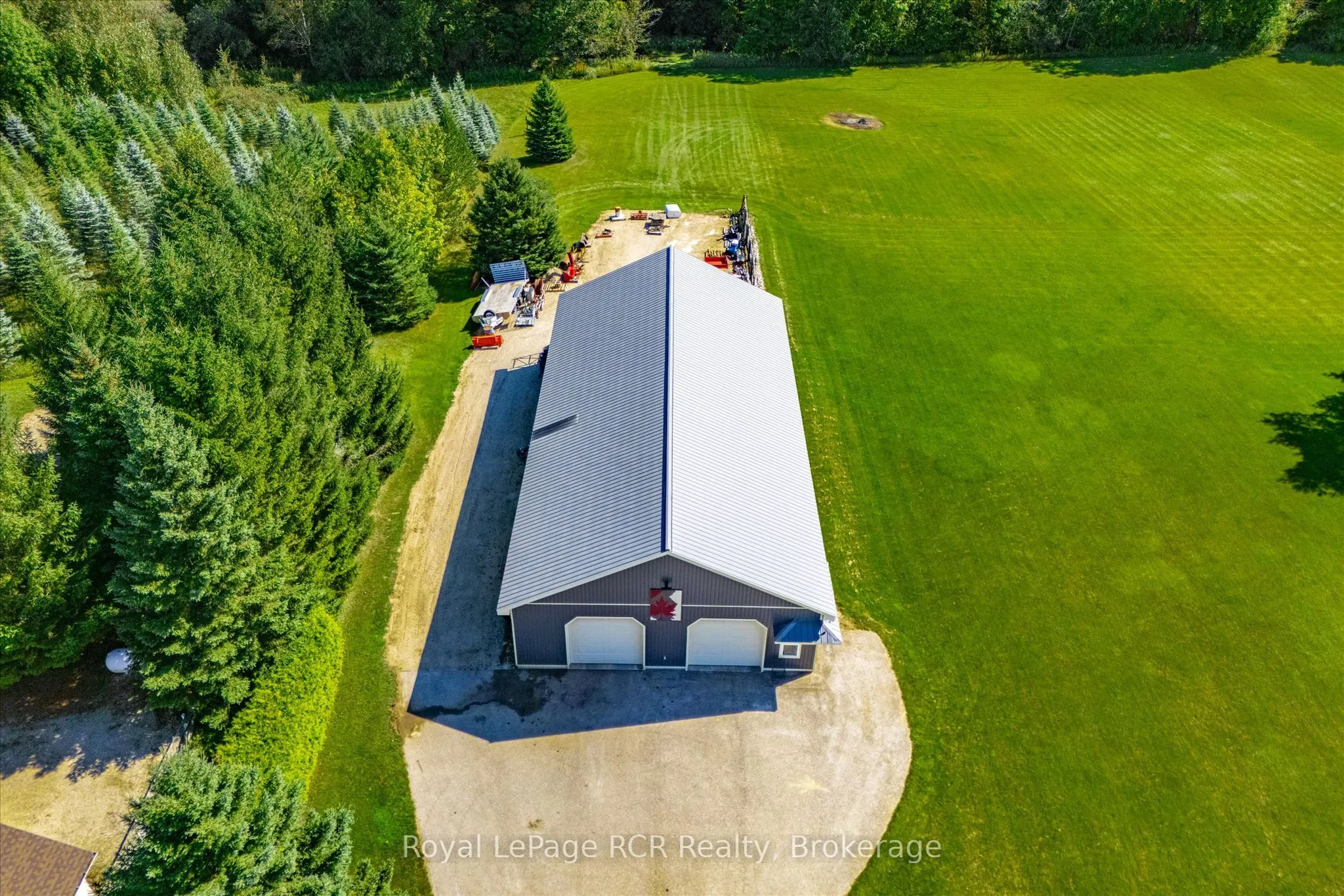 411491 Southgate 41 Side Road