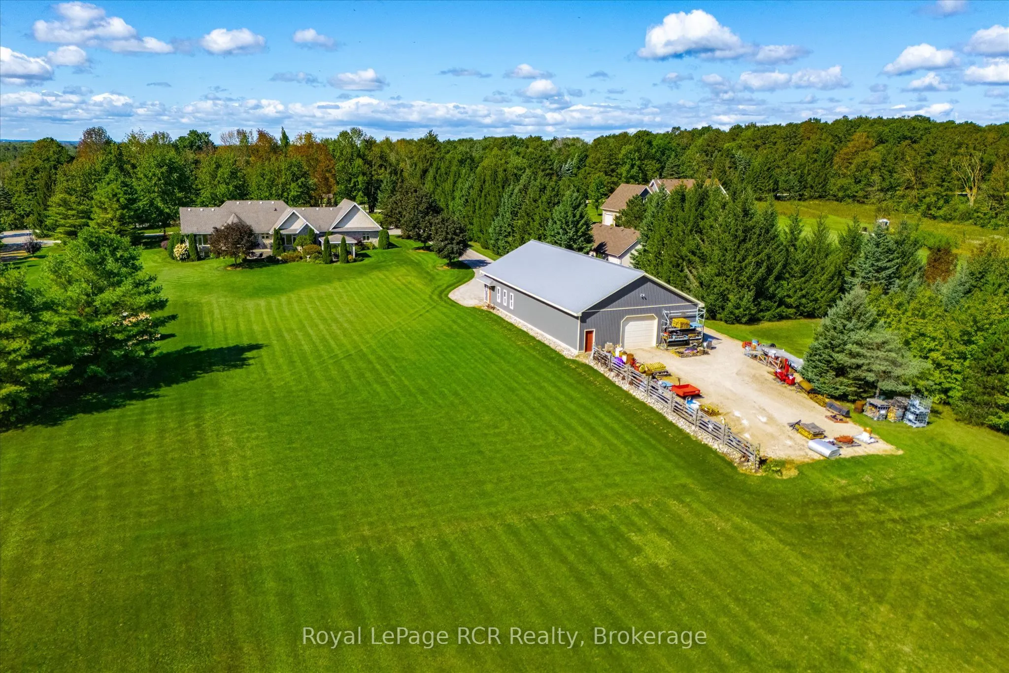 411491 Southgate 41 Side Road
