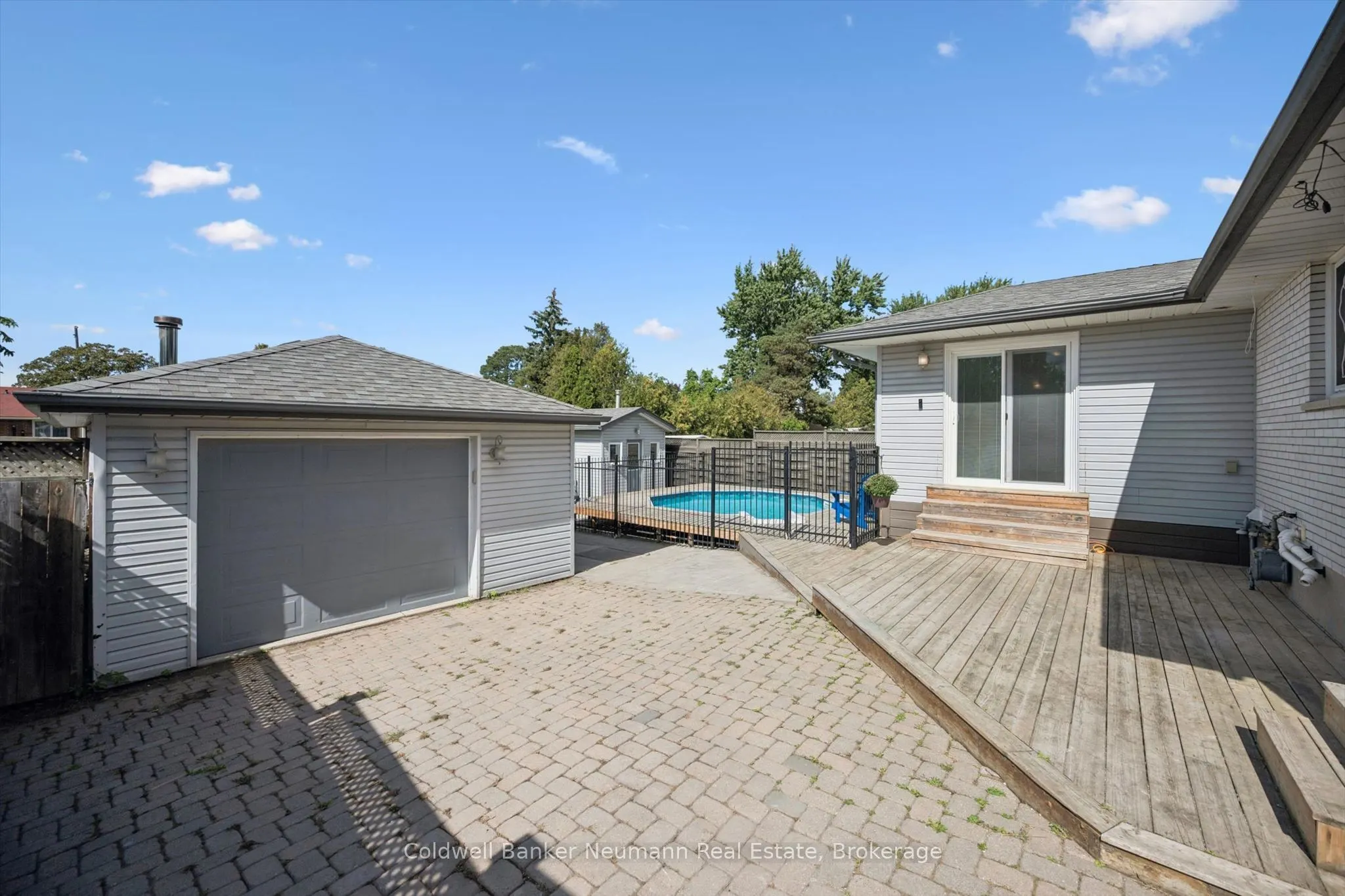 16 Argyle Drive